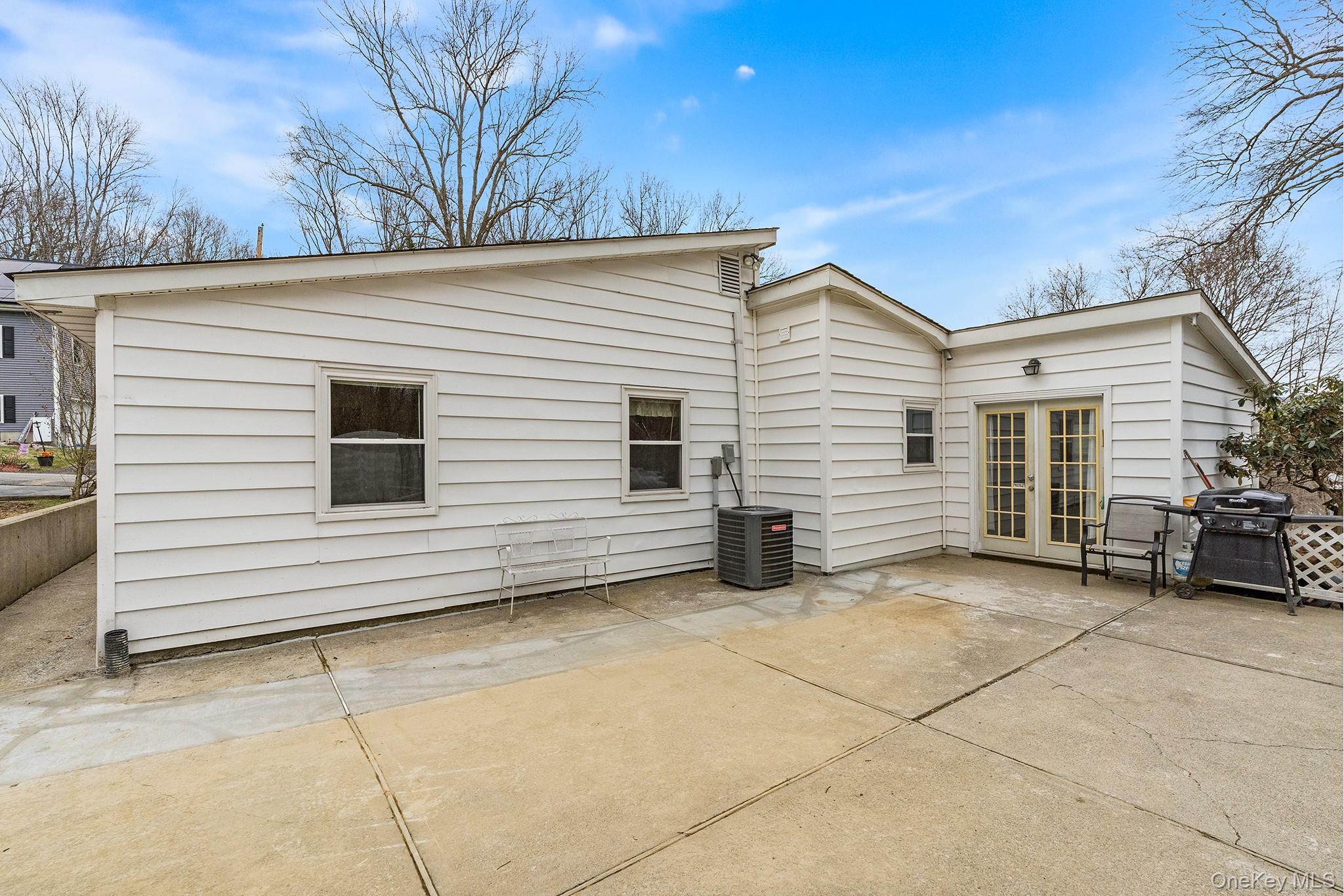 9 Hill View Road, New Windsor, NY 12553