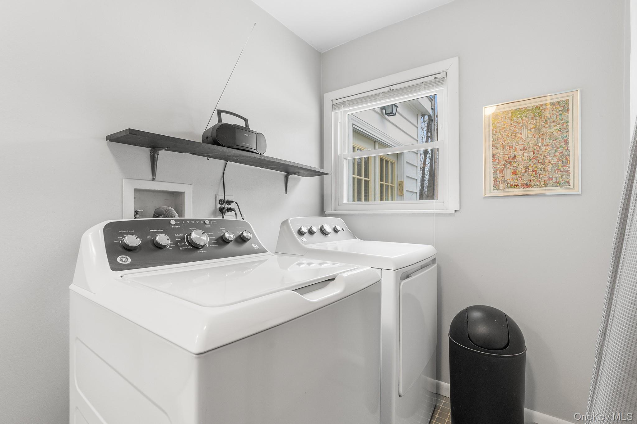 9 Hill View Road, New Windsor, NY 12553