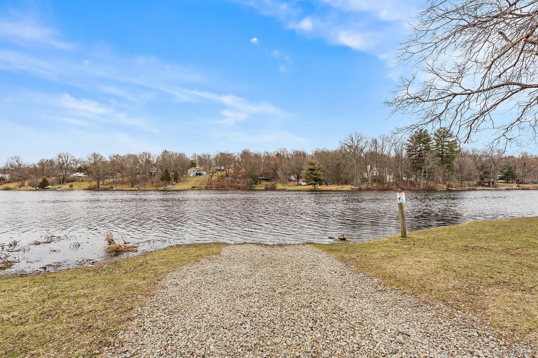 9 Hill View Road, New Windsor, NY 12553