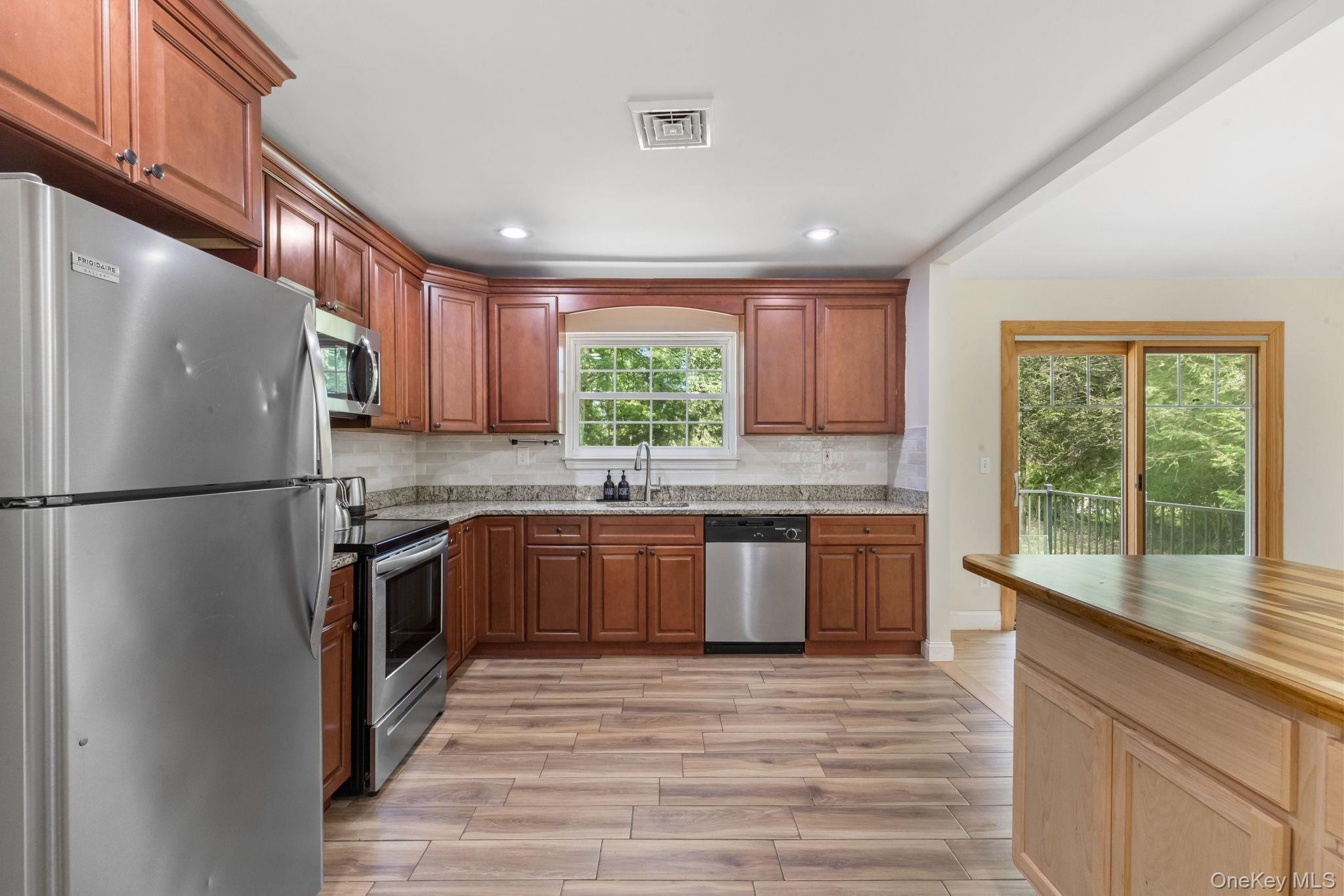 424 Cording Lane, Yorktown Heights, NY 10598