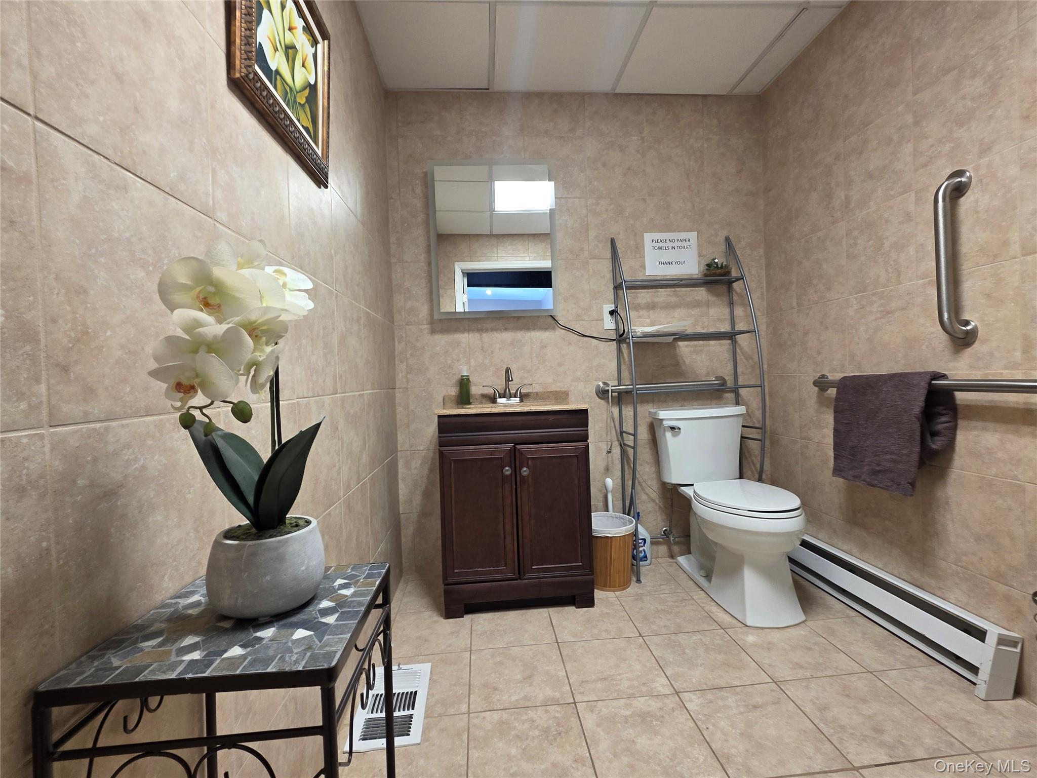 3 IVY Road, Kings Park, NY 11754