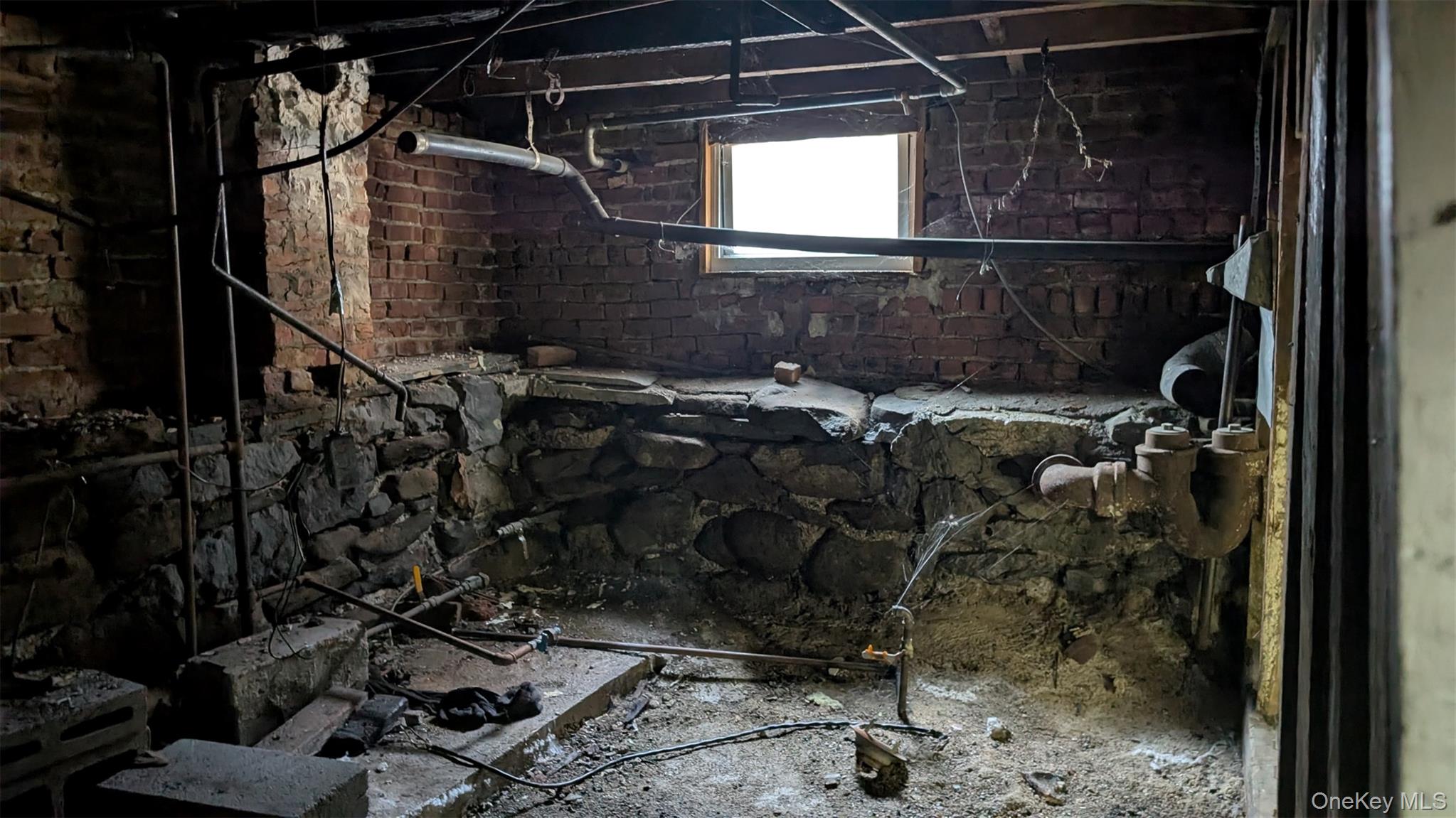 60 Grove Street, Newburgh, NY 12550