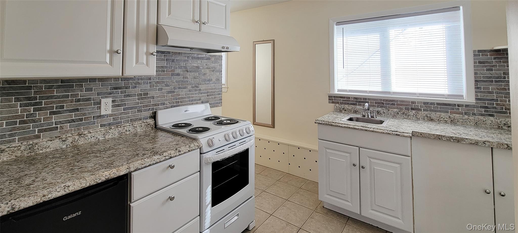 2420 Bennett Avenue # 1C, North Bellmore, NY 11710