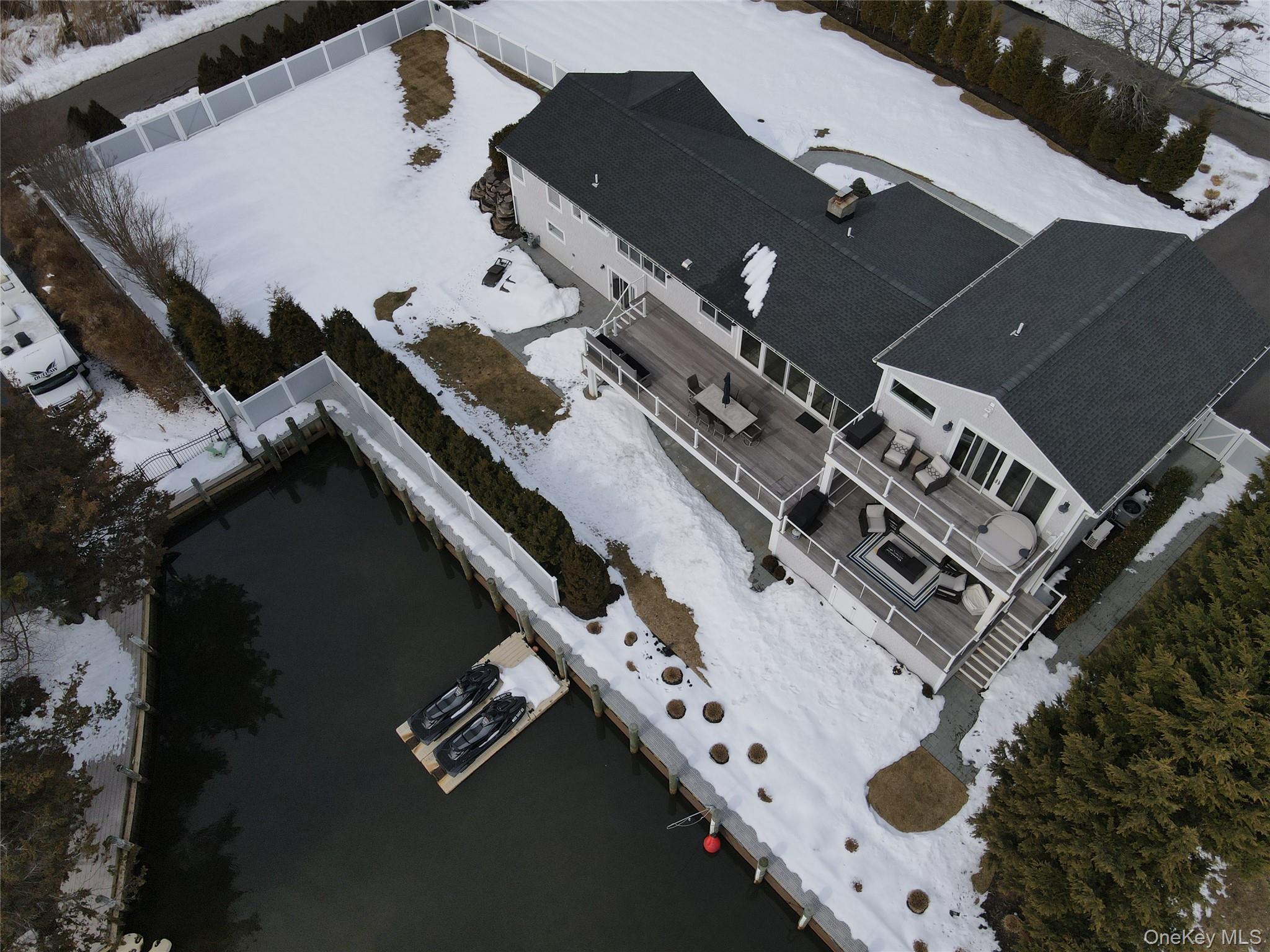 18 Matilda Court, Bayport, NY 11705