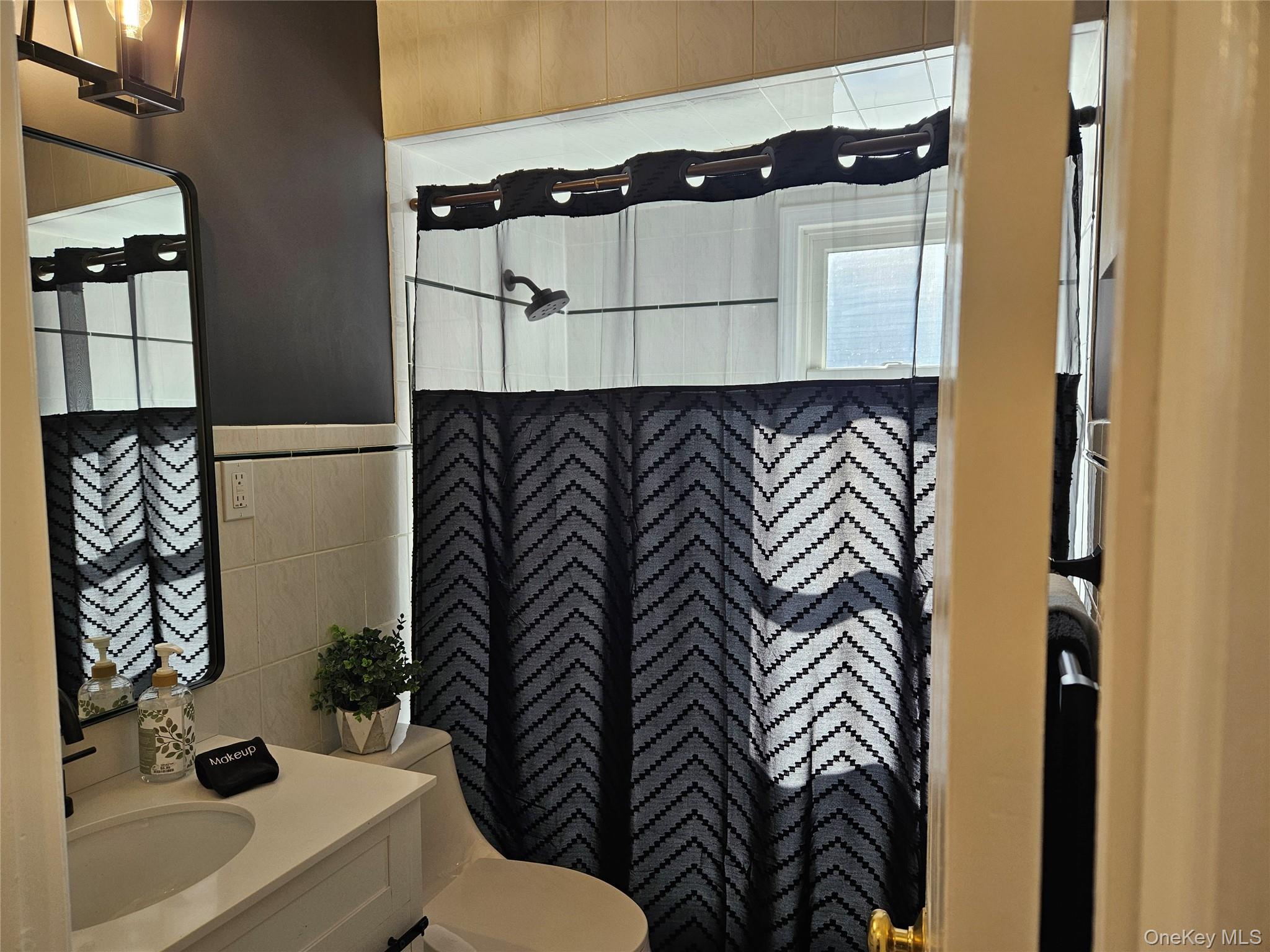 211 Iceland Drive, South Huntington, NY 11746