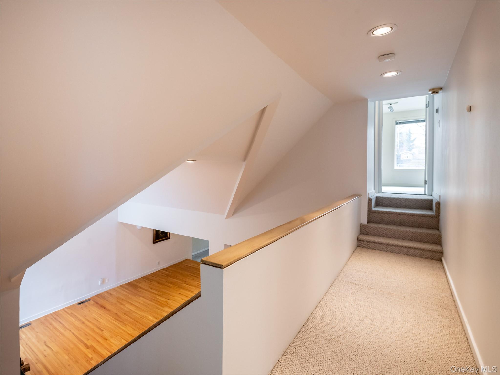 127 Wooleys Lane, Great Neck, NY 11023