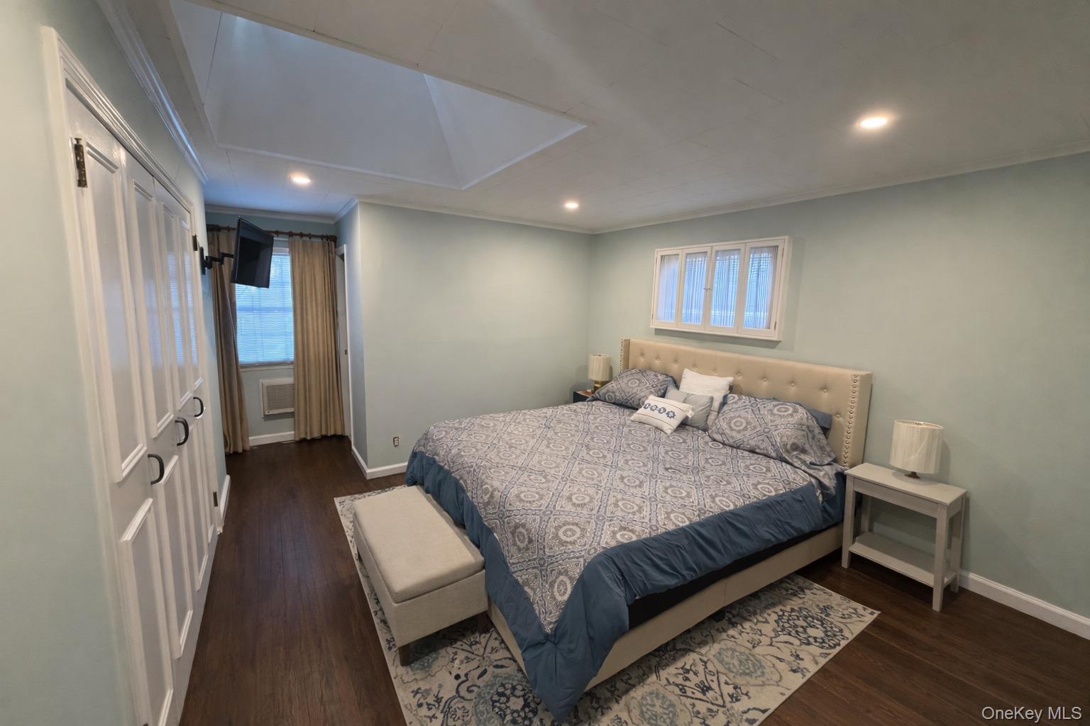 892 Lilac Drive, Massapequa, NY 11758