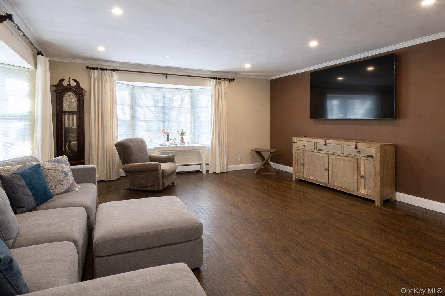 892 Lilac Drive, Massapequa, NY 11758