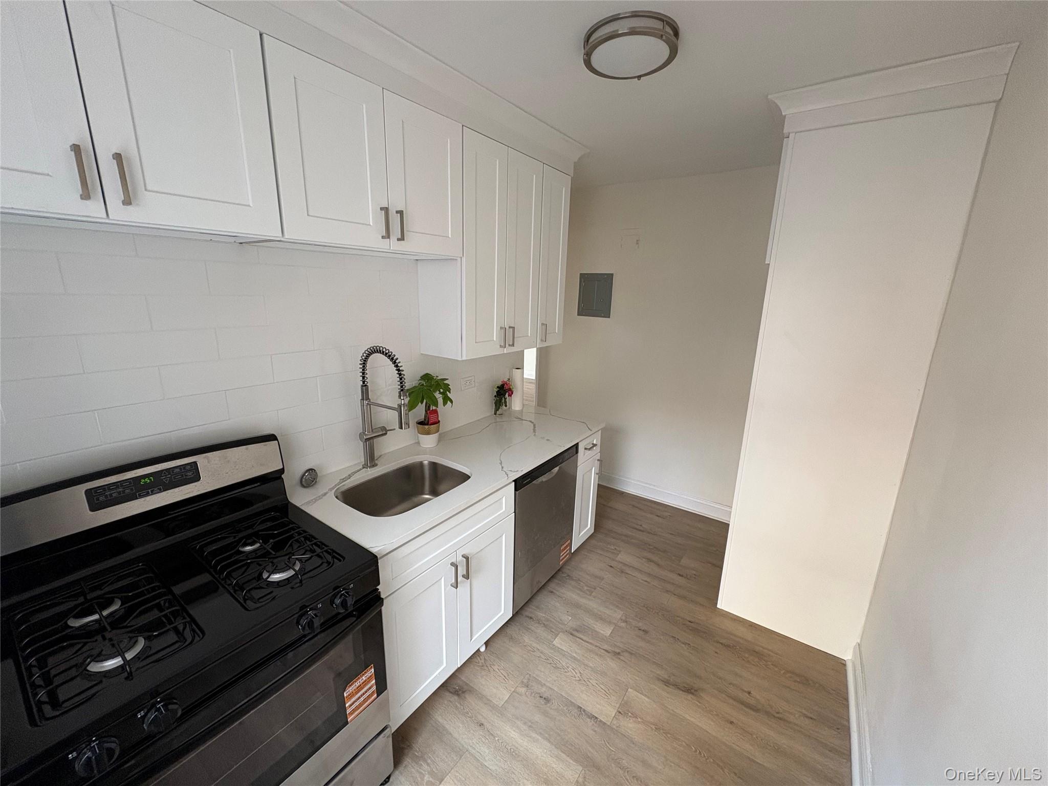 67-12 Yellowstone Boulevard # F6, Flushing, NY 11375