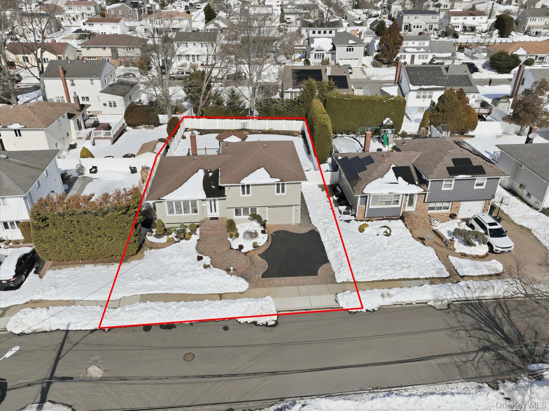 2432 Aron Drive N, Seaford, NY 11783