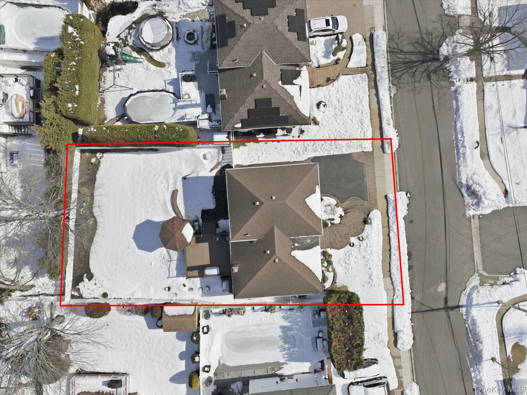 2432 Aron Drive N, Seaford, NY 11783