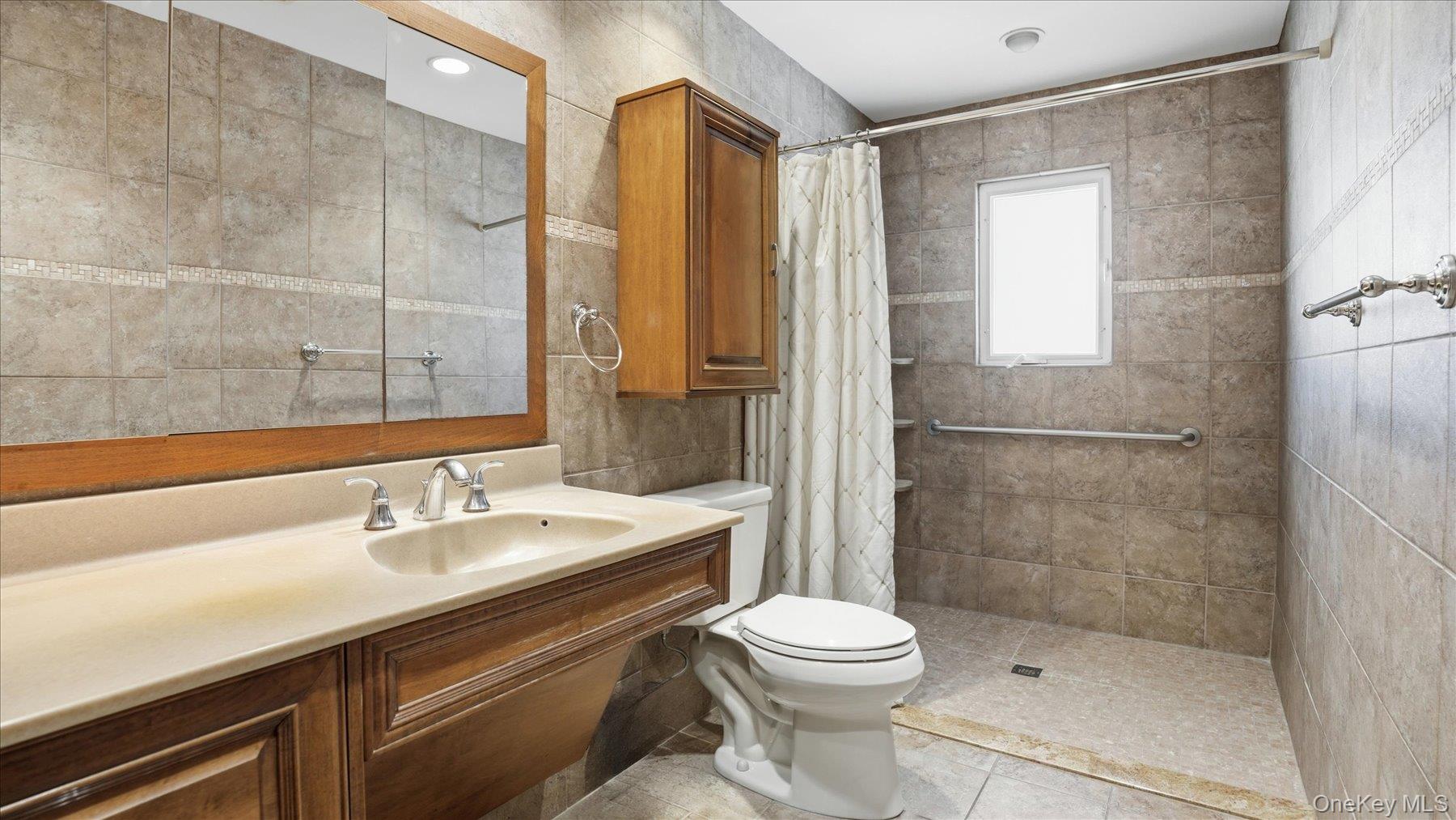 2432 Aron Drive N, Seaford, NY 11783