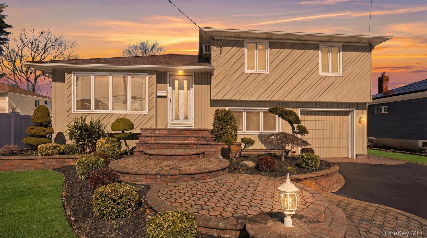 2432 Aron Drive N, Seaford, NY 11783