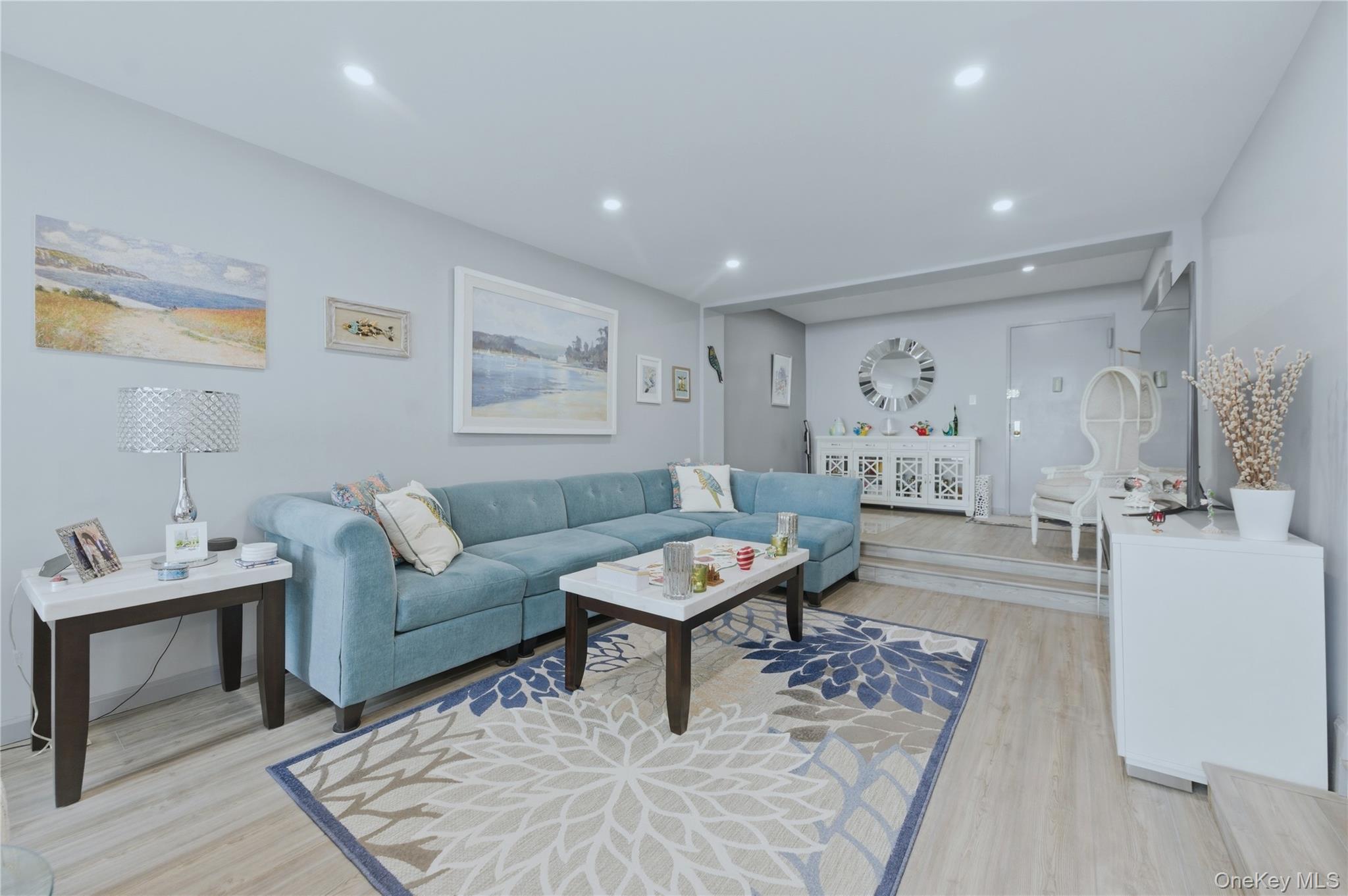 522 Shore Road # 2AA, Long Beach, NY 11561