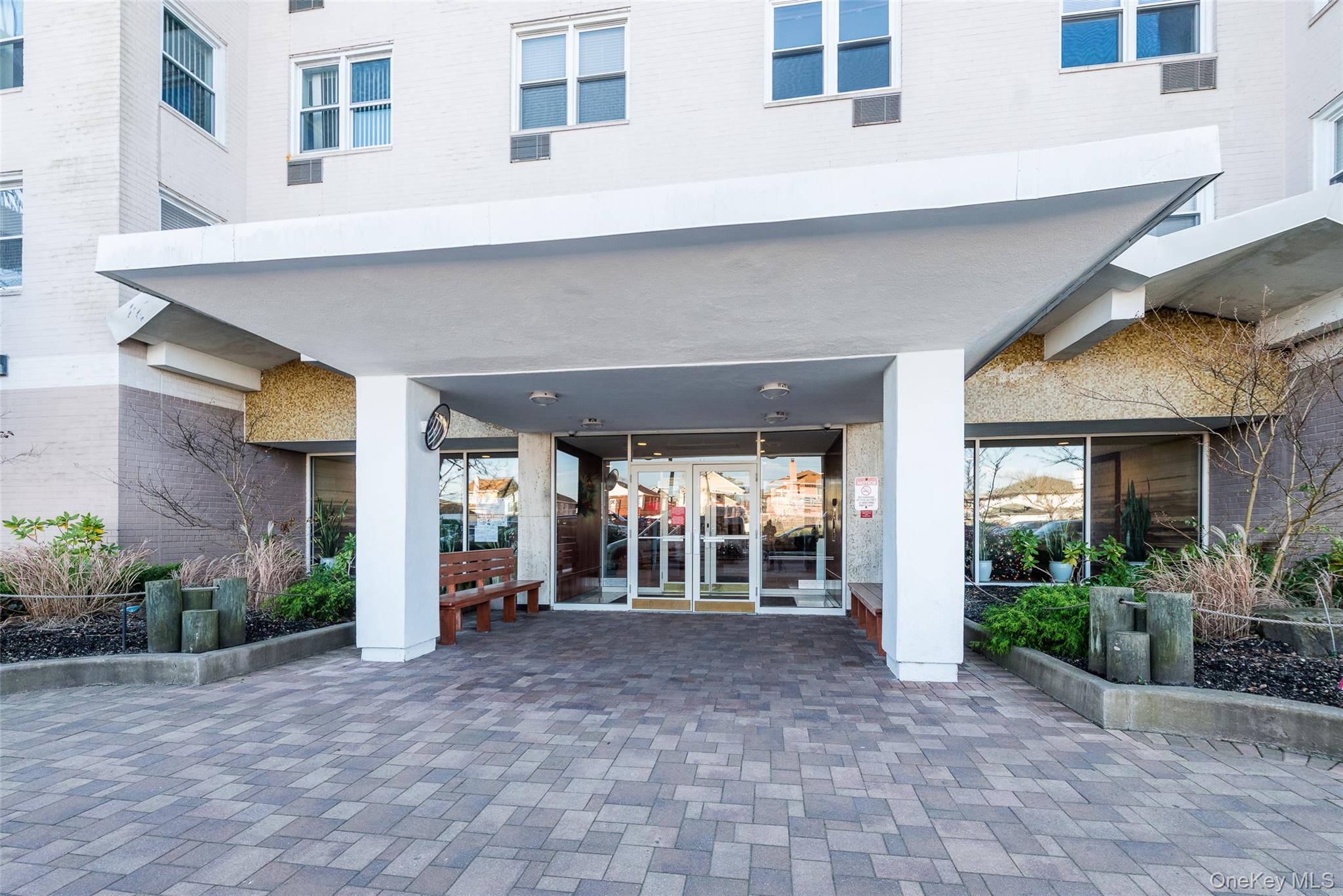 522 Shore Road # 2AA, Long Beach, NY 11561