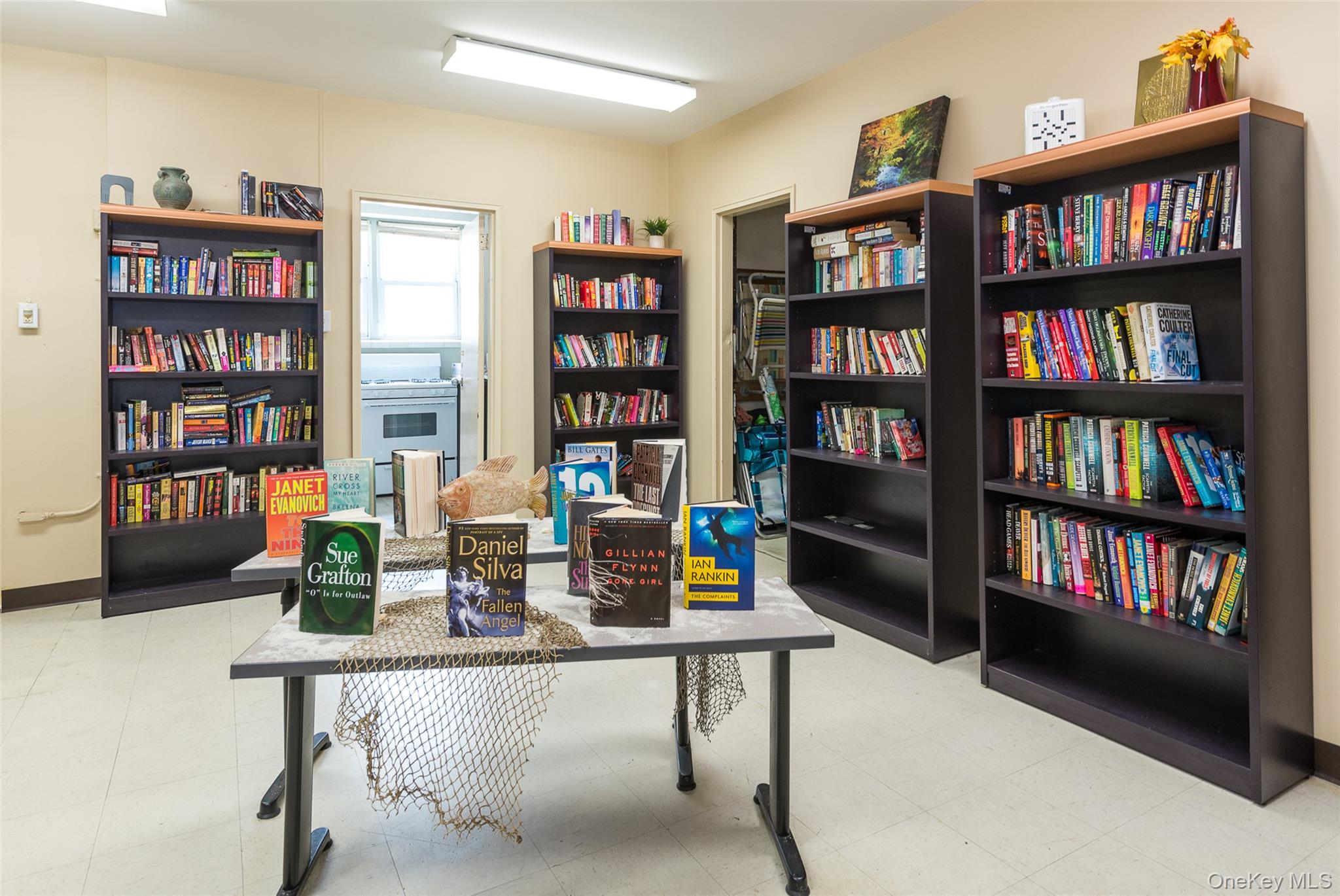 522 Shore Road # 2AA, Long Beach, NY 11561