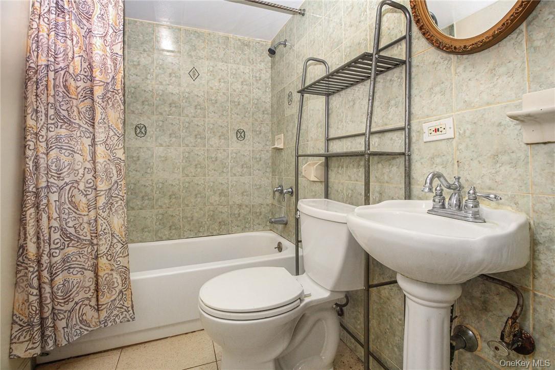 237 Coligni Avenue, New Rochelle, NY 10801