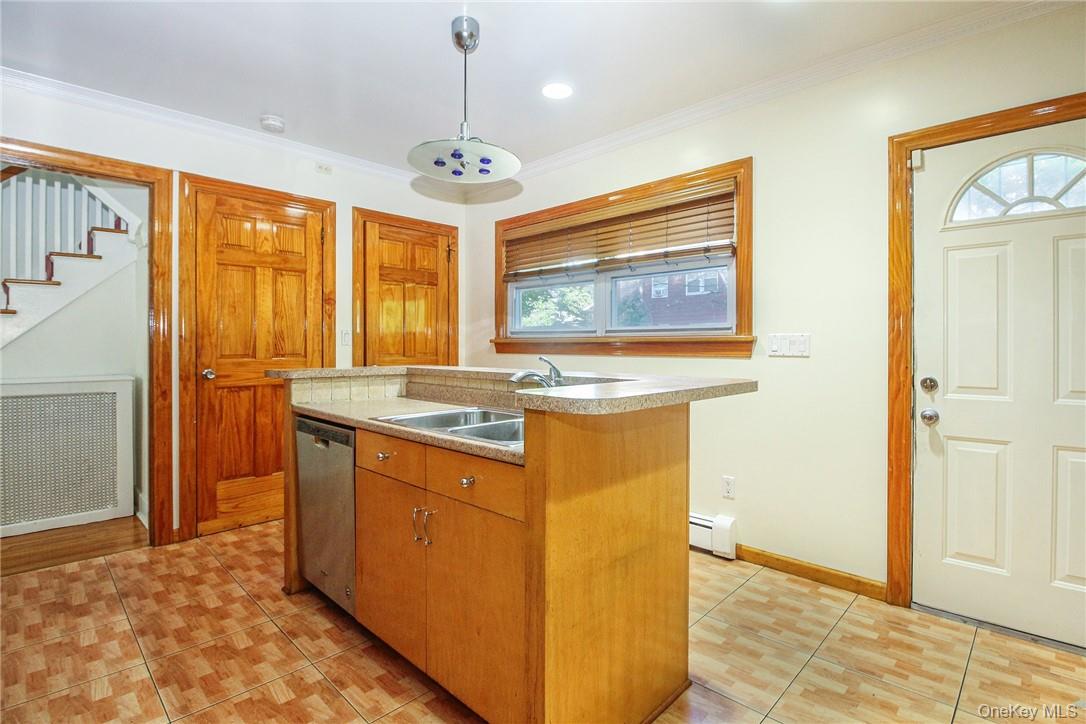 237 Coligni Avenue, New Rochelle, NY 10801