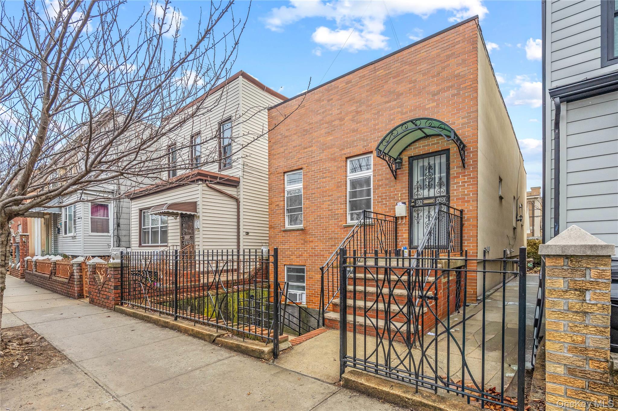 2353 37th Street, Astoria, NY 11105