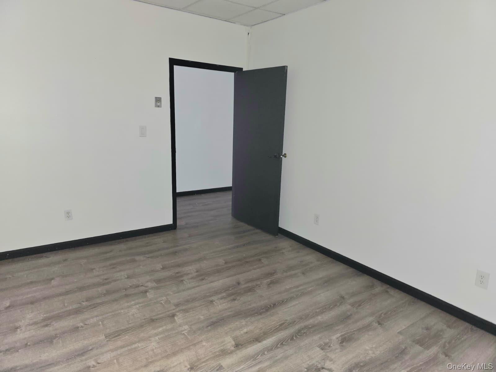 117 W Main Street, East Islip, NY 11730