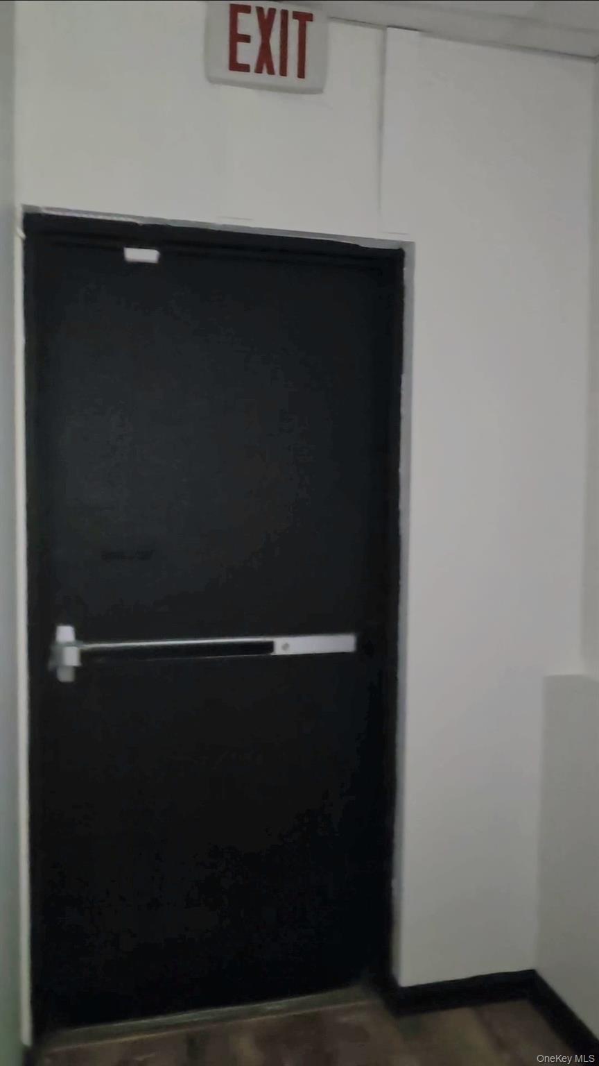 117 W Main Street, East Islip, NY 11730