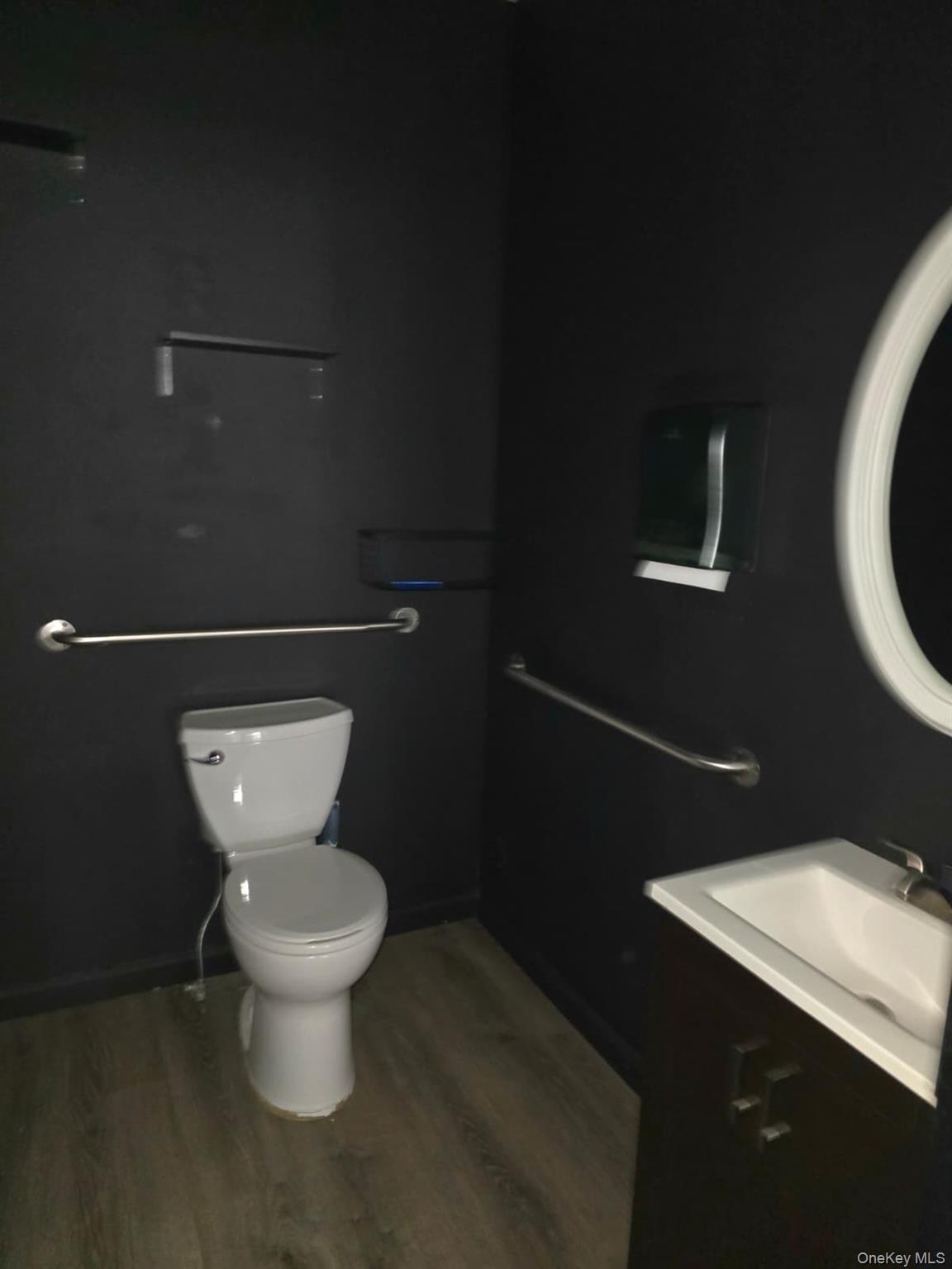 117 W Main Street, East Islip, NY 11730