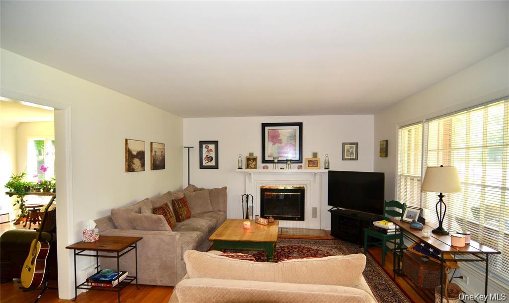 10 LINDA Drive, Montebello, NY 10901