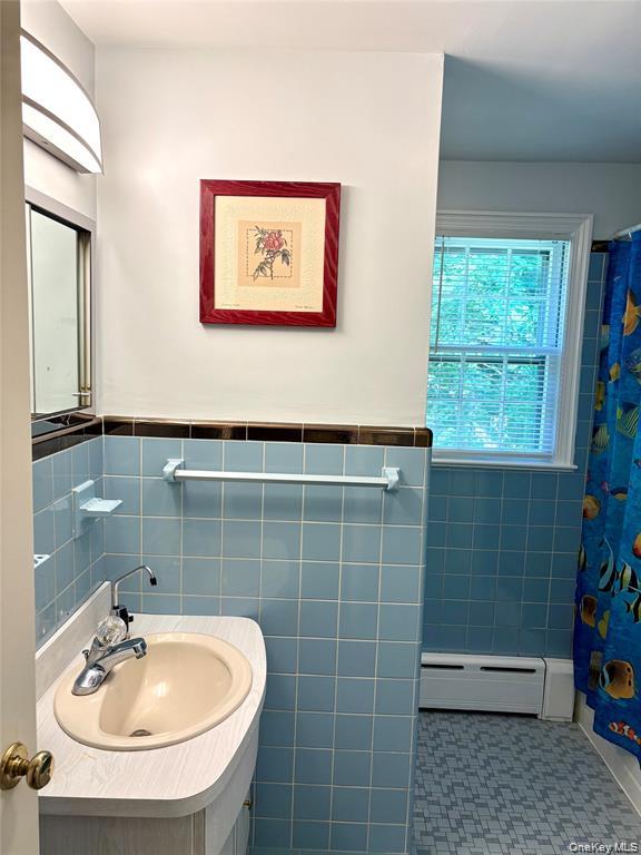 10 LINDA Drive, Montebello, NY 10901