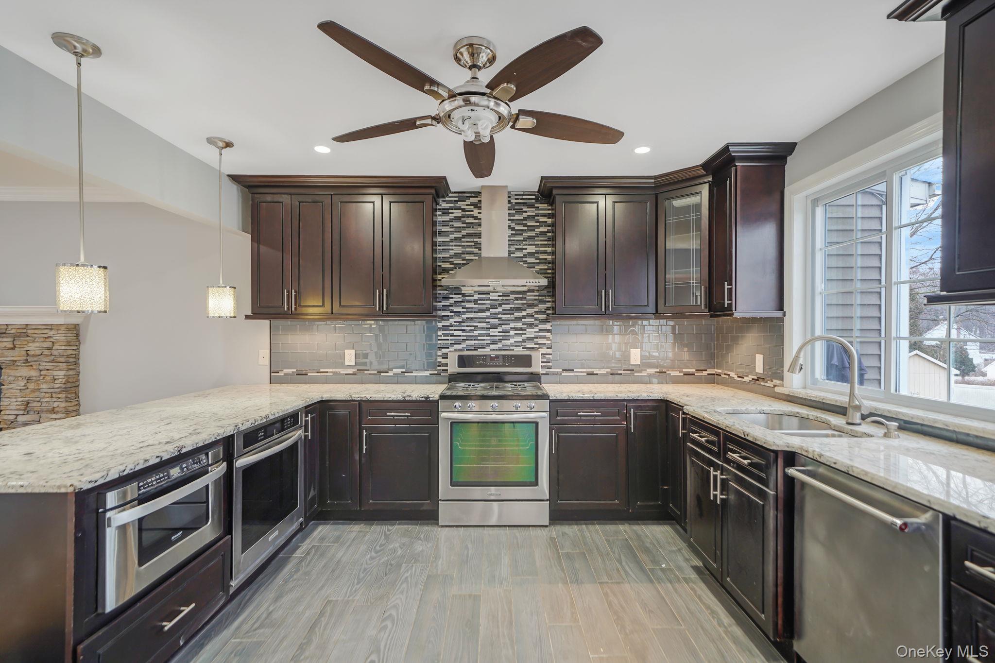 92 Hawthorne Road, Kings Park, NY 11754