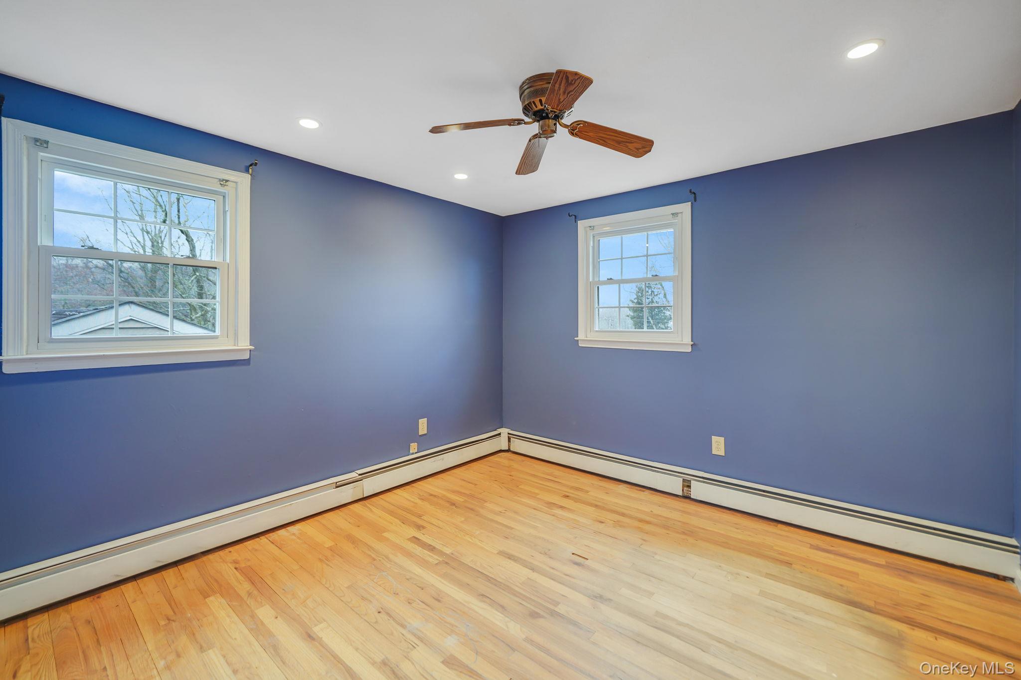 92 Hawthorne Road, Kings Park, NY 11754