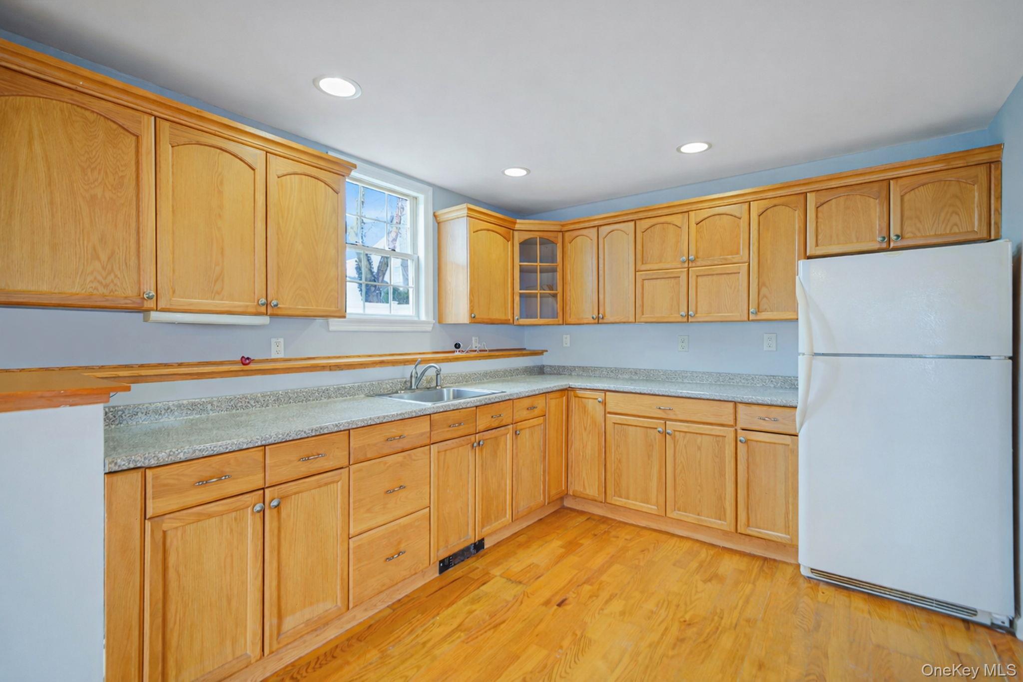 92 Hawthorne Road, Kings Park, NY 11754