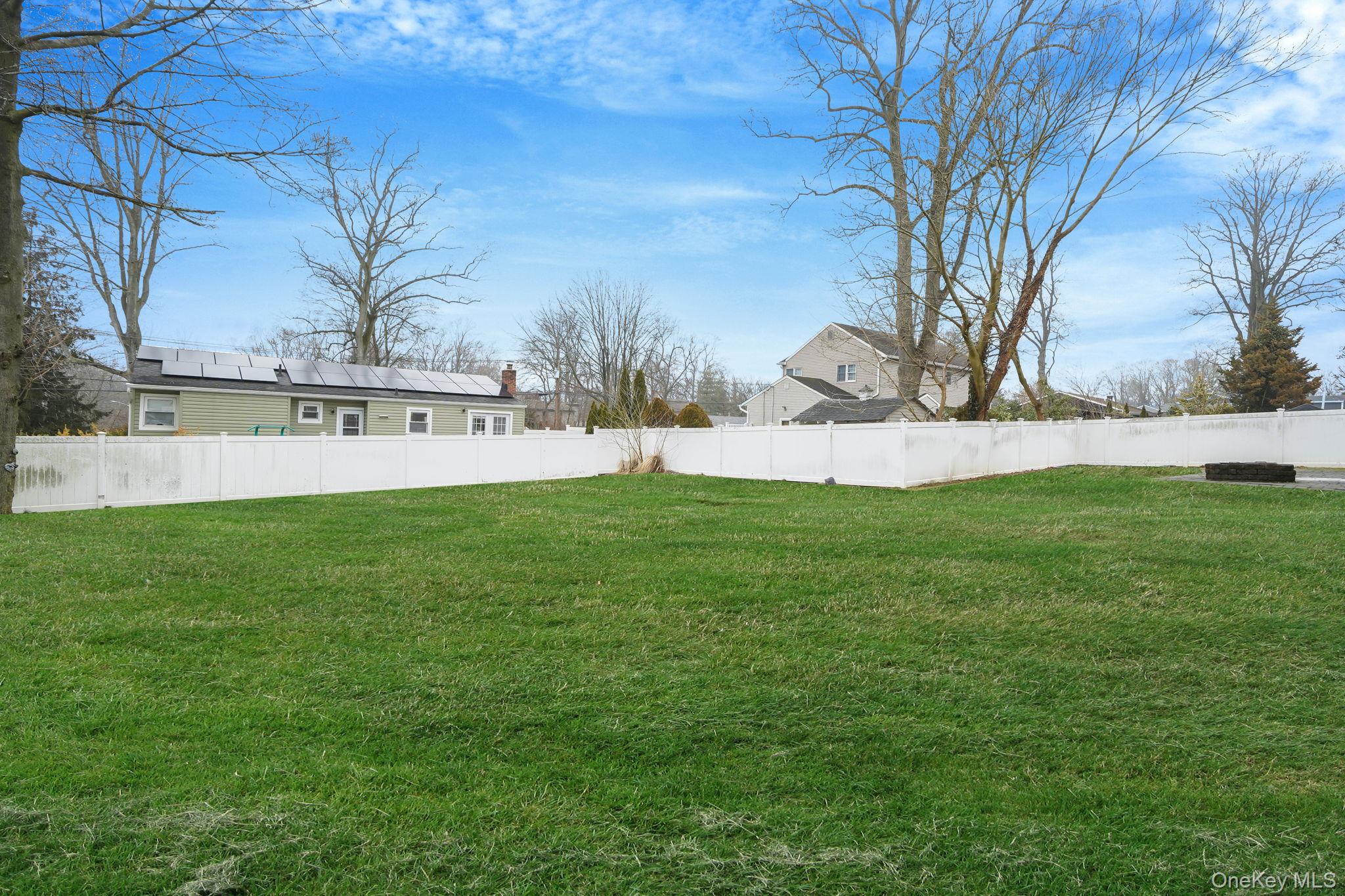 92 Hawthorne Road, Kings Park, NY 11754