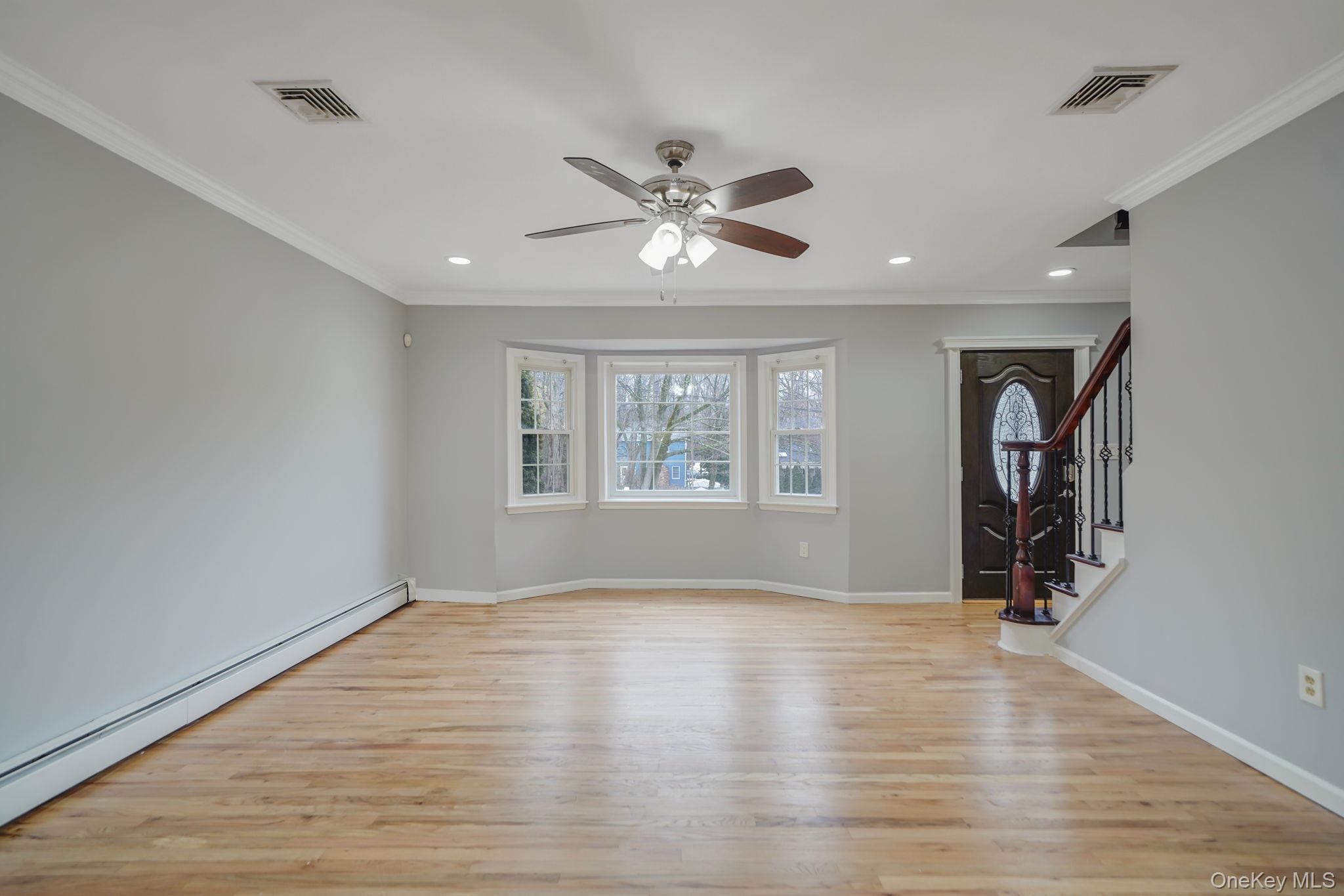 92 Hawthorne Road, Kings Park, NY 11754