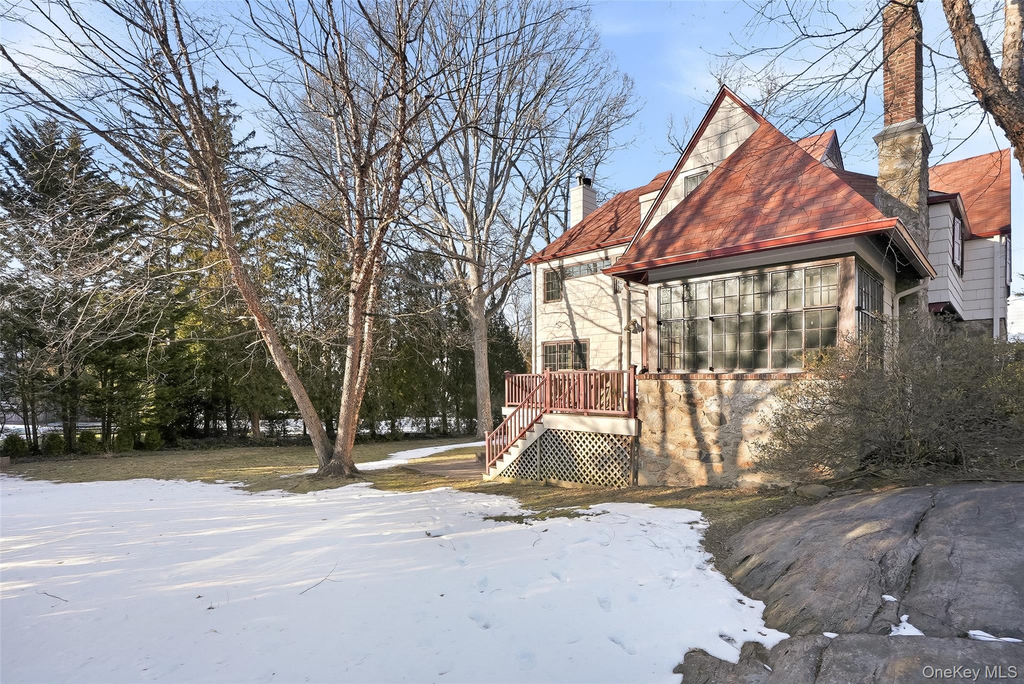 65 Howell Avenue, Larchmont, NY 10538