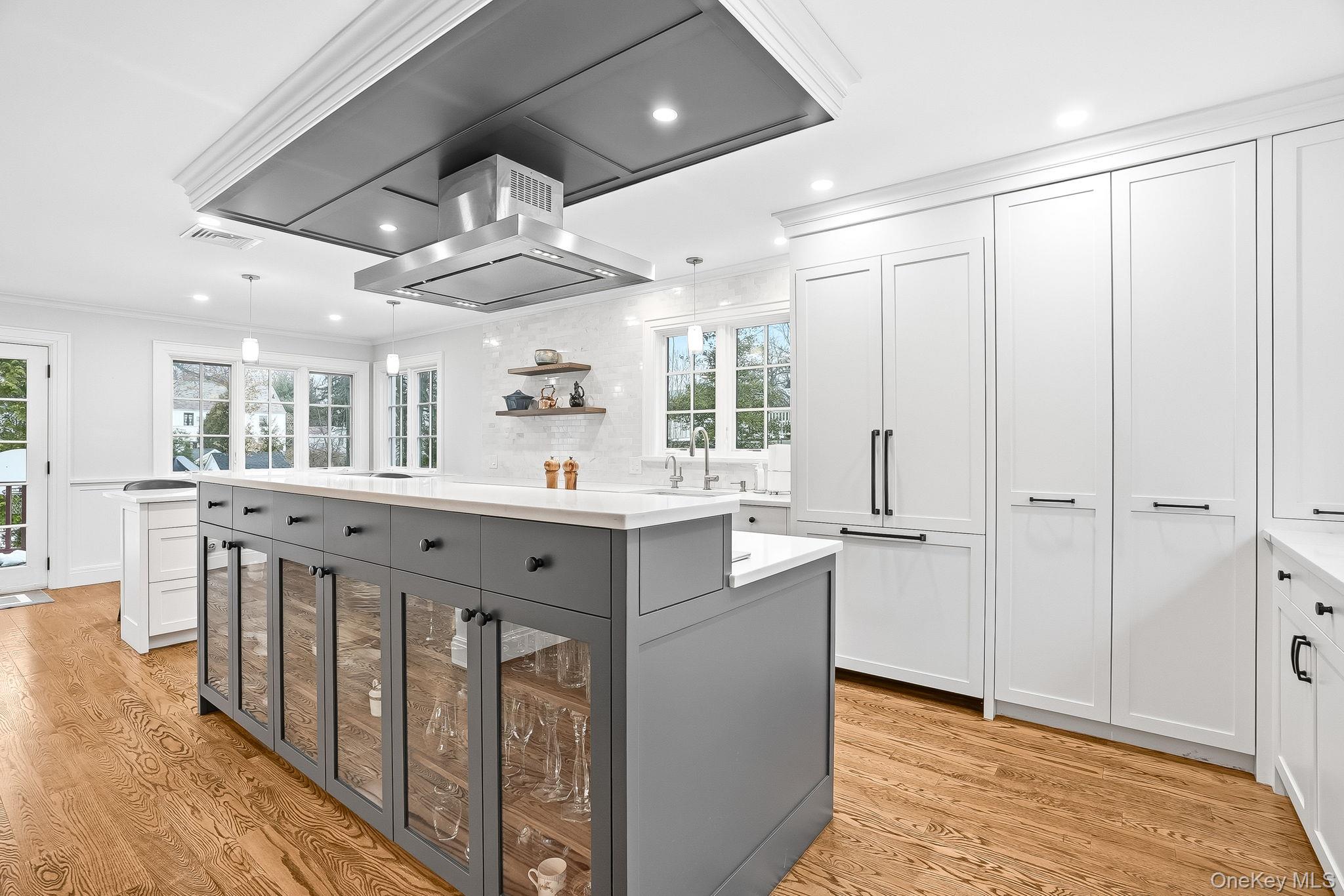 65 Howell Avenue, Larchmont, NY 10538