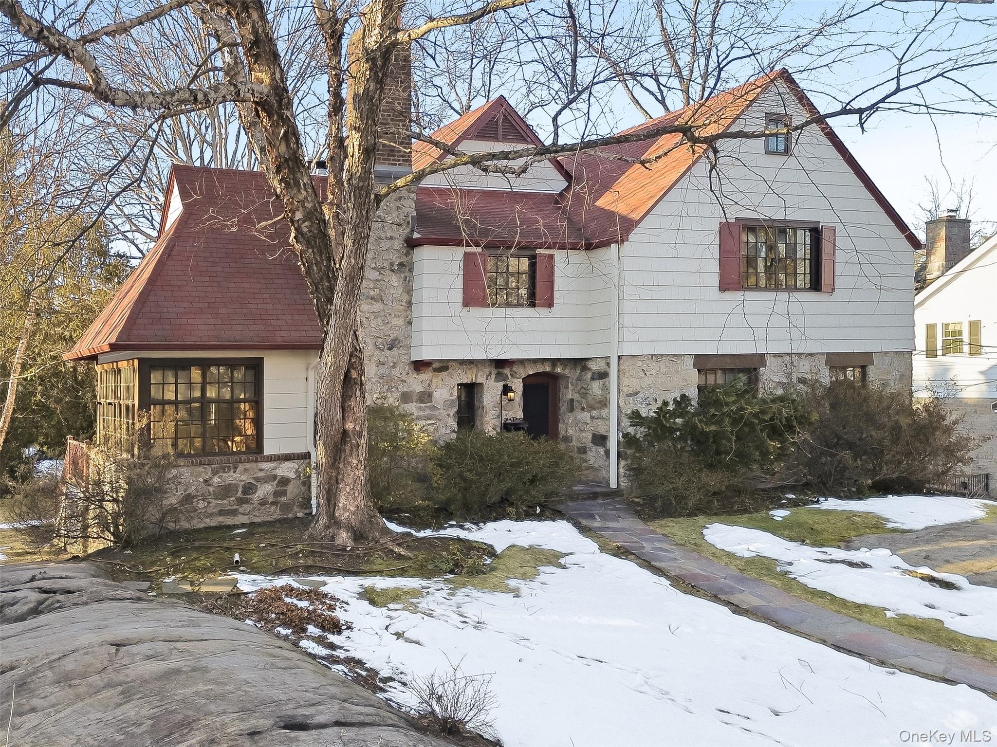 65 Howell Avenue, Larchmont, NY 10538