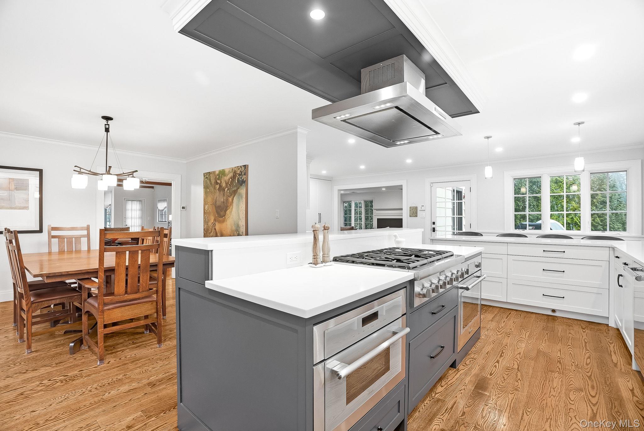 65 Howell Avenue, Larchmont, NY 10538