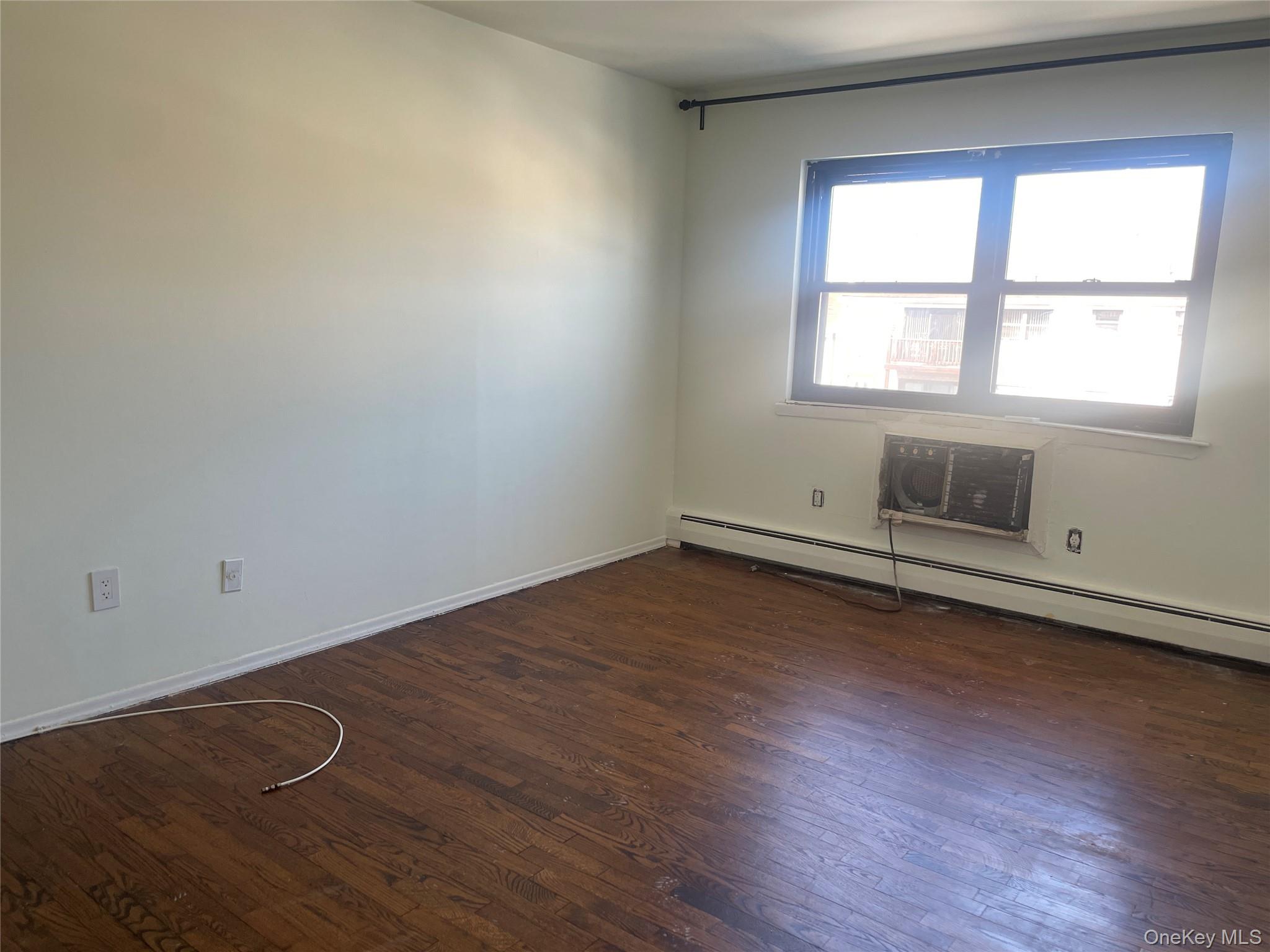 194 Sneden Place # 194, Spring Valley, NY 10977