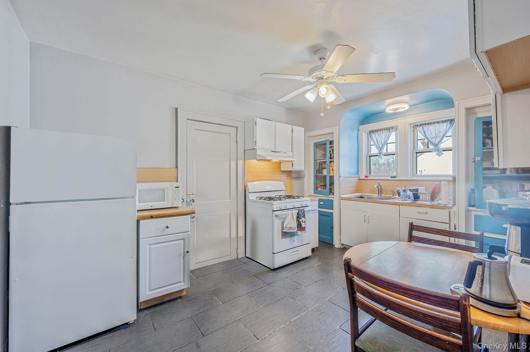 22 Fairview Boulevard, Hempstead, NY 11550