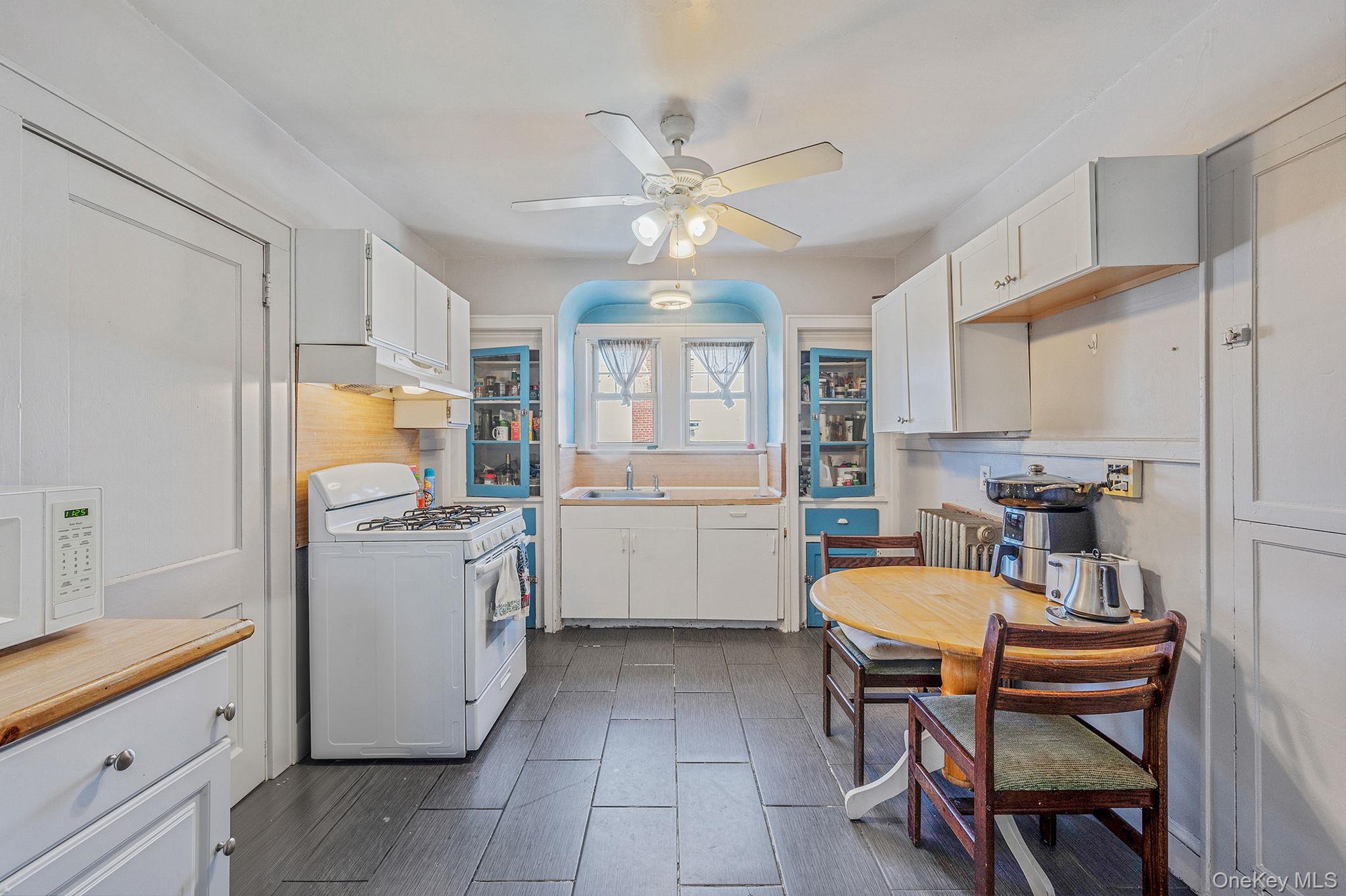 22 Fairview Boulevard, Hempstead, NY 11550