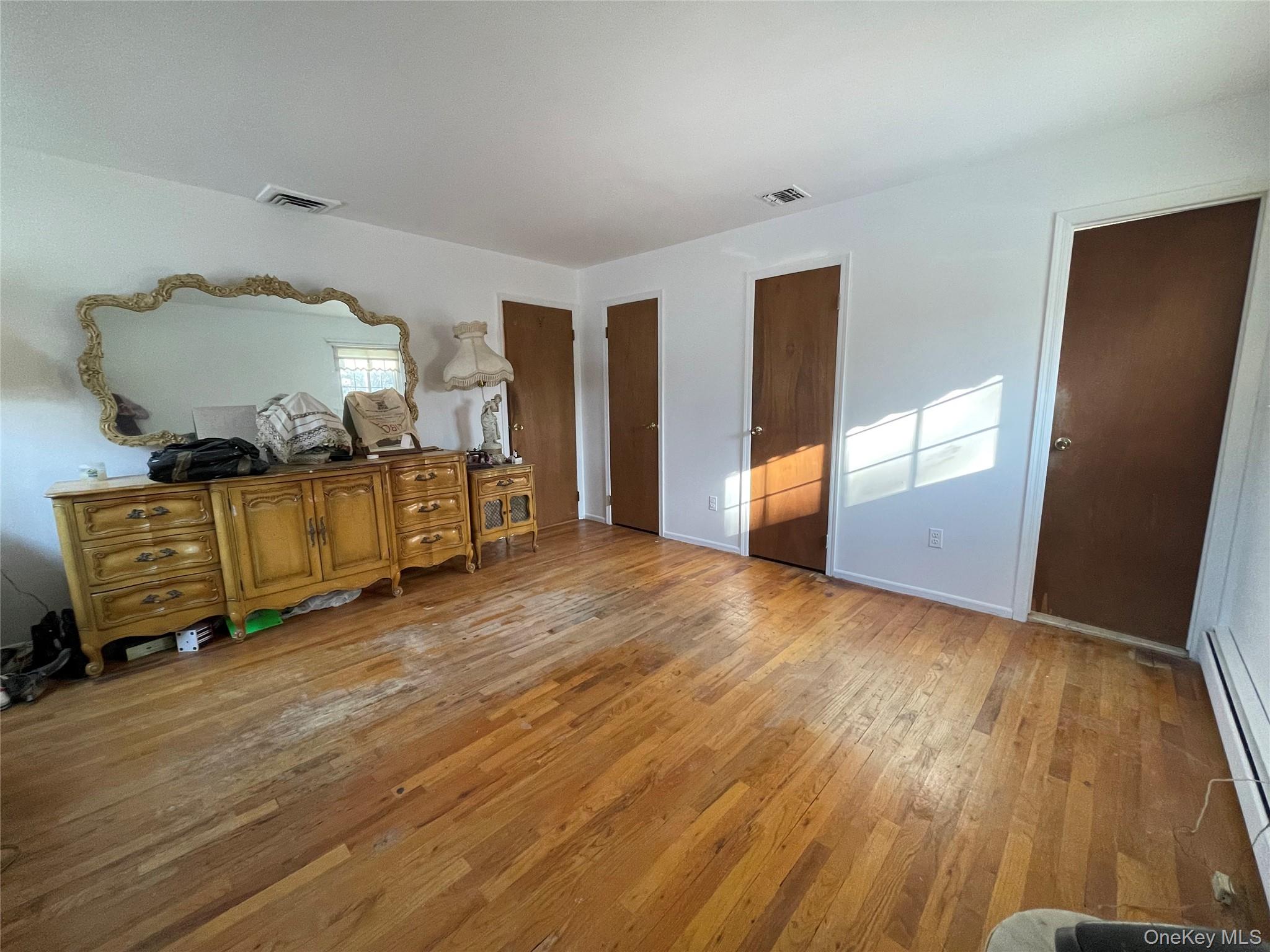 840 Robin Court, Baldwin, NY 11510