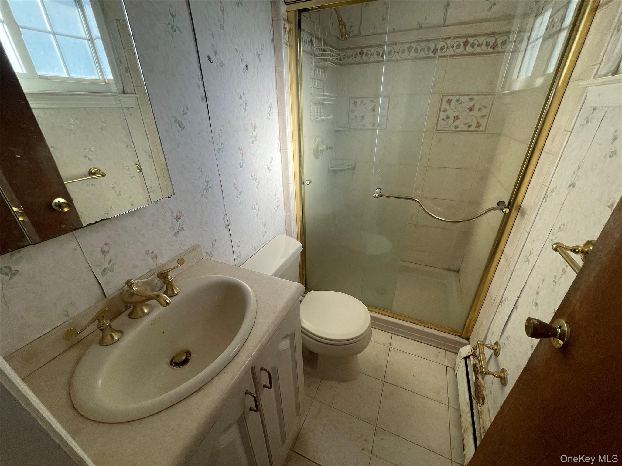 840 Robin Court, Baldwin, NY 11510