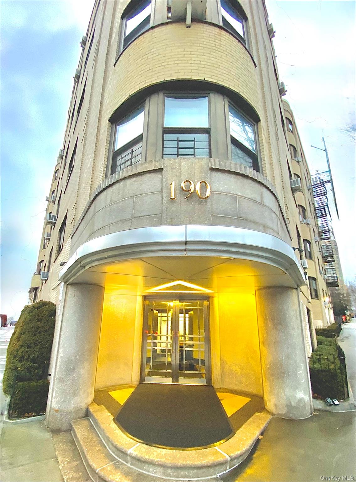 190 E Mosholu Parkway S # 1J, Bronx, NY 10458