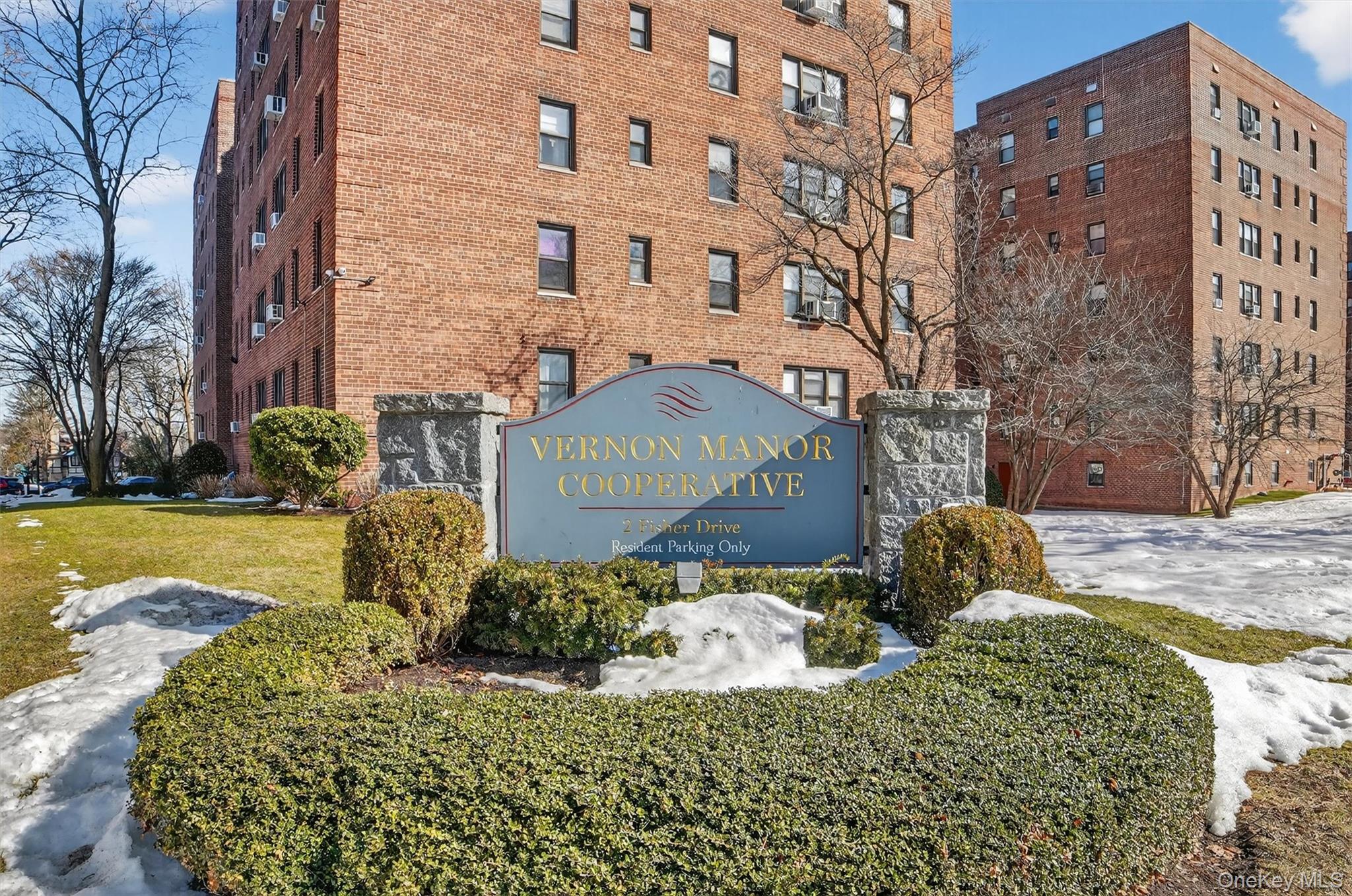 2 Fisher Drive # 318, Mount Vernon, NY 10552