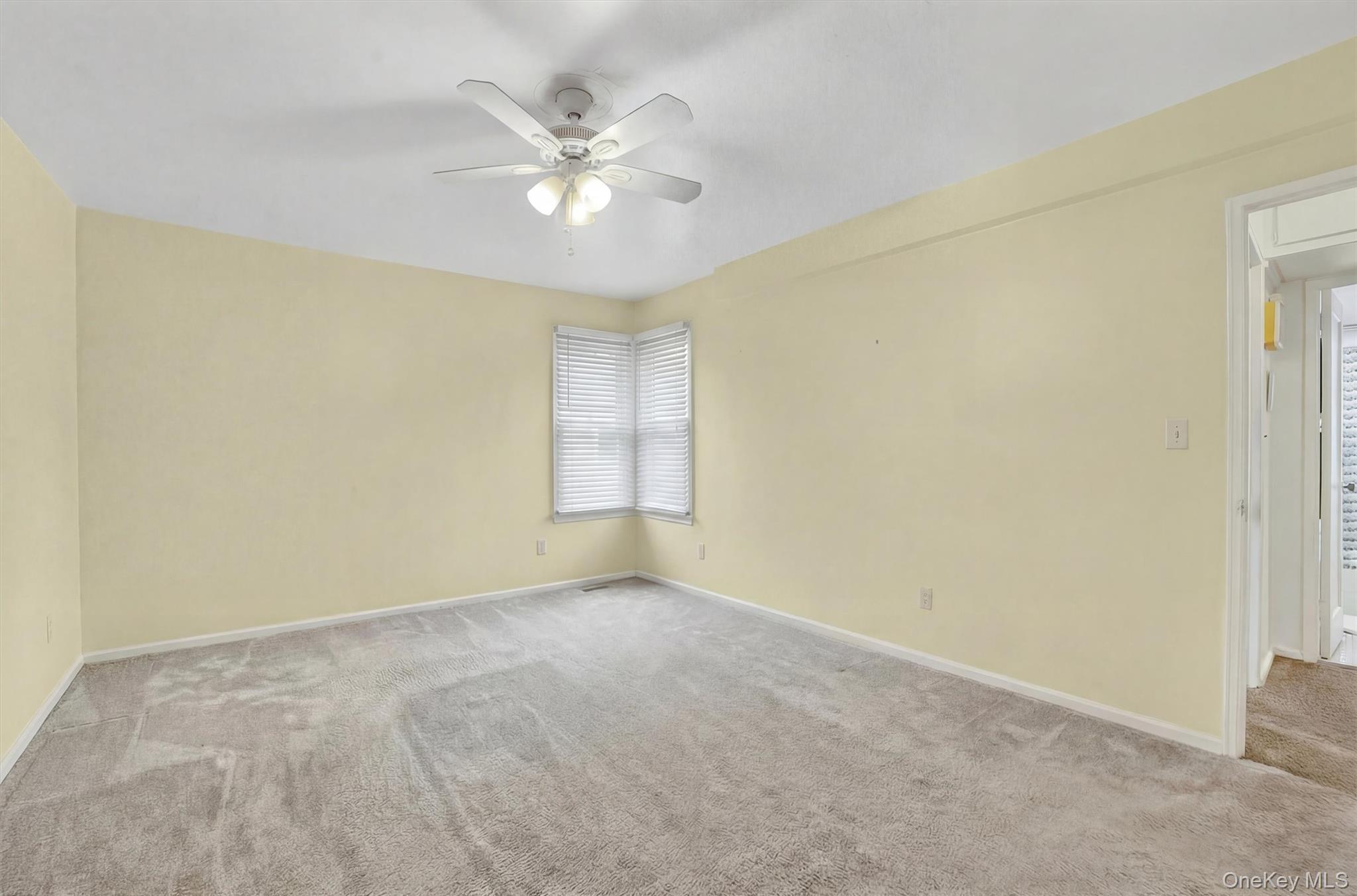 2 Fisher Drive # 318, Mount Vernon, NY 10552