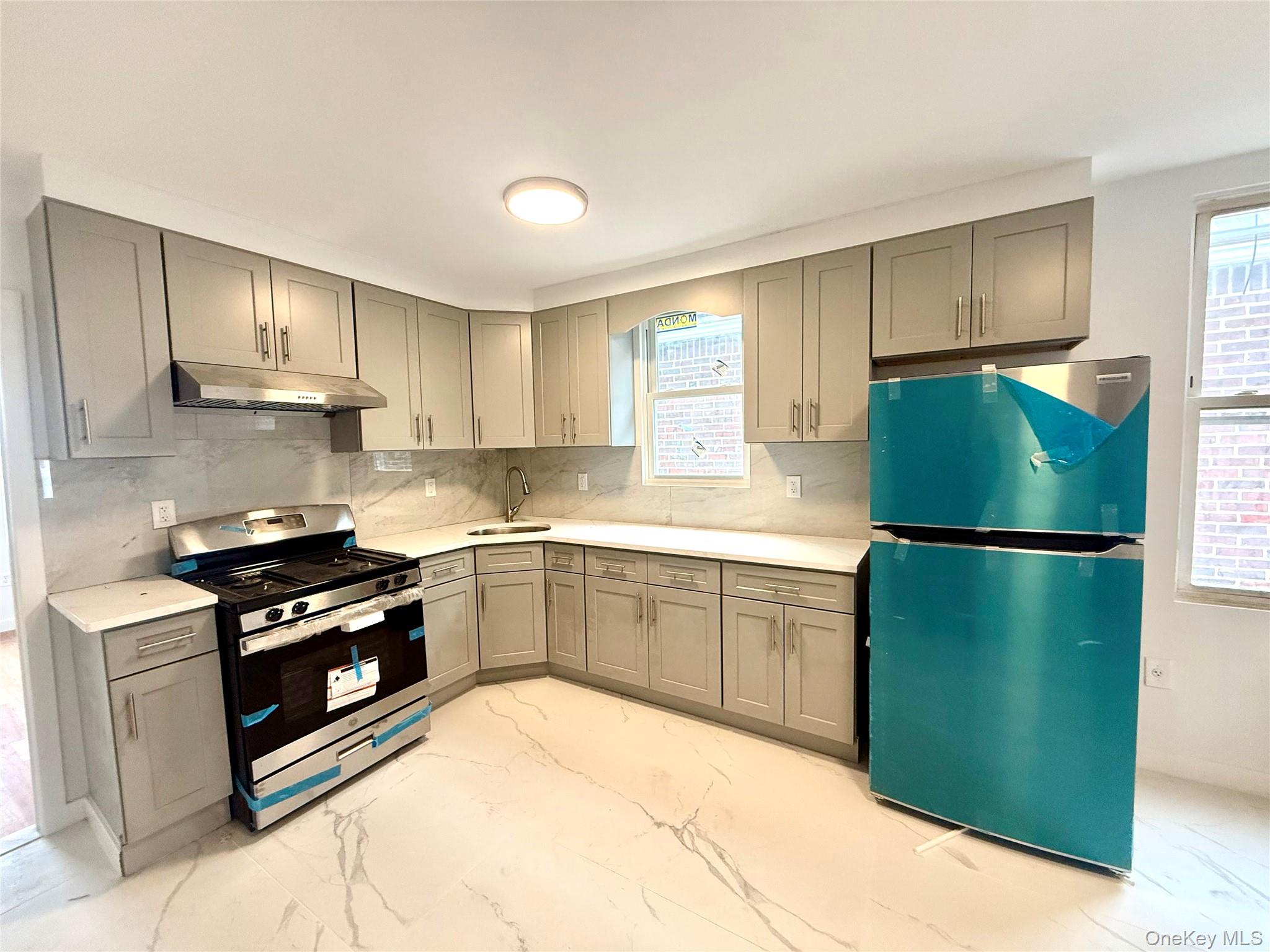 6734 52nd Avenue, Maspeth, NY 11378