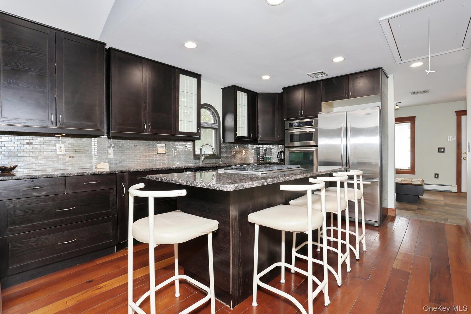 14 N Lexow Avenue, Nanuet, NY 10954