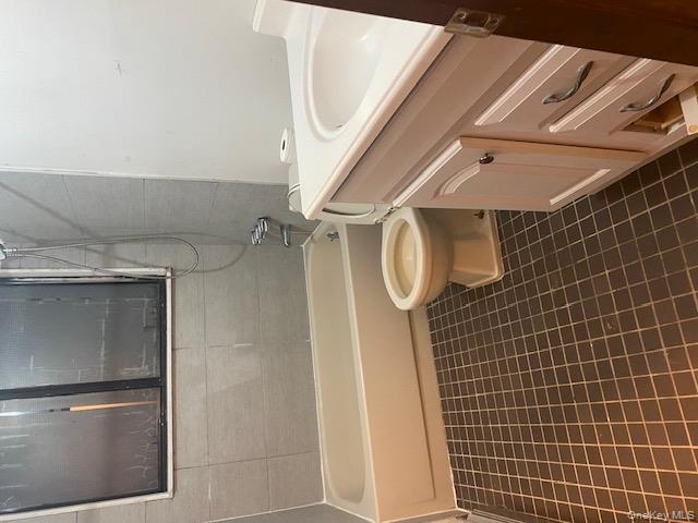 18 Windus Drive, Shirley, NY 11967