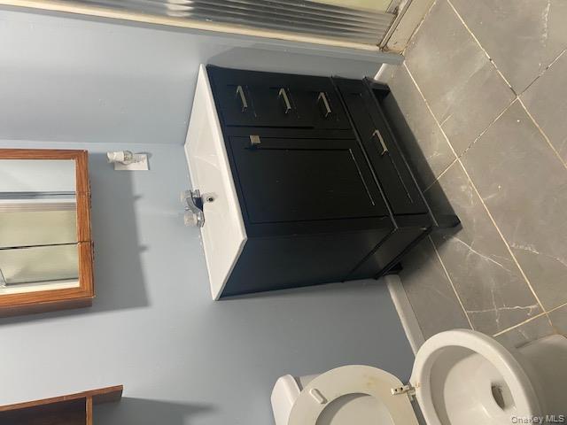 18 Windus Drive, Shirley, NY 11967