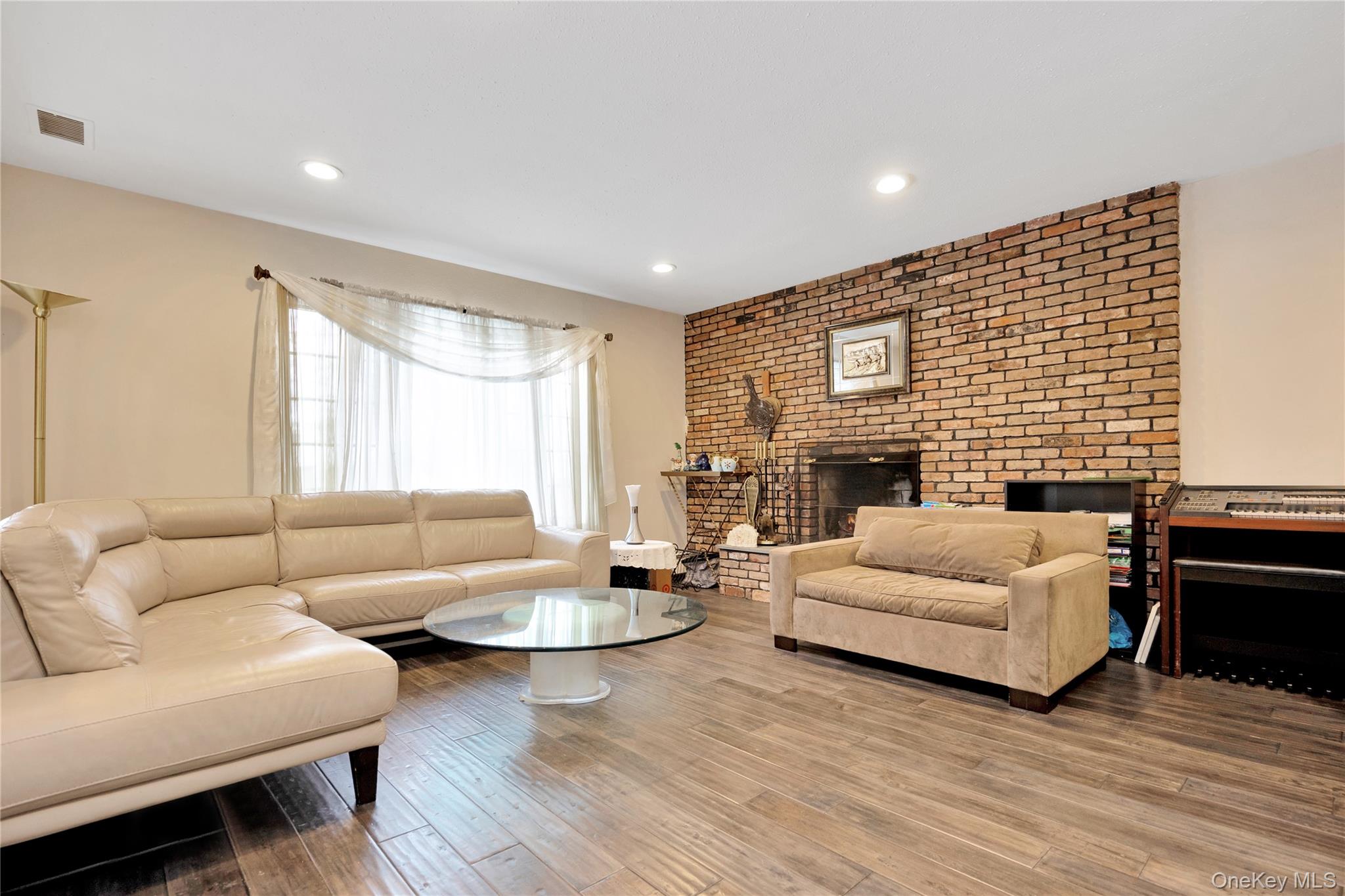 708 Park Lane, Cedarhurst, NY 11516